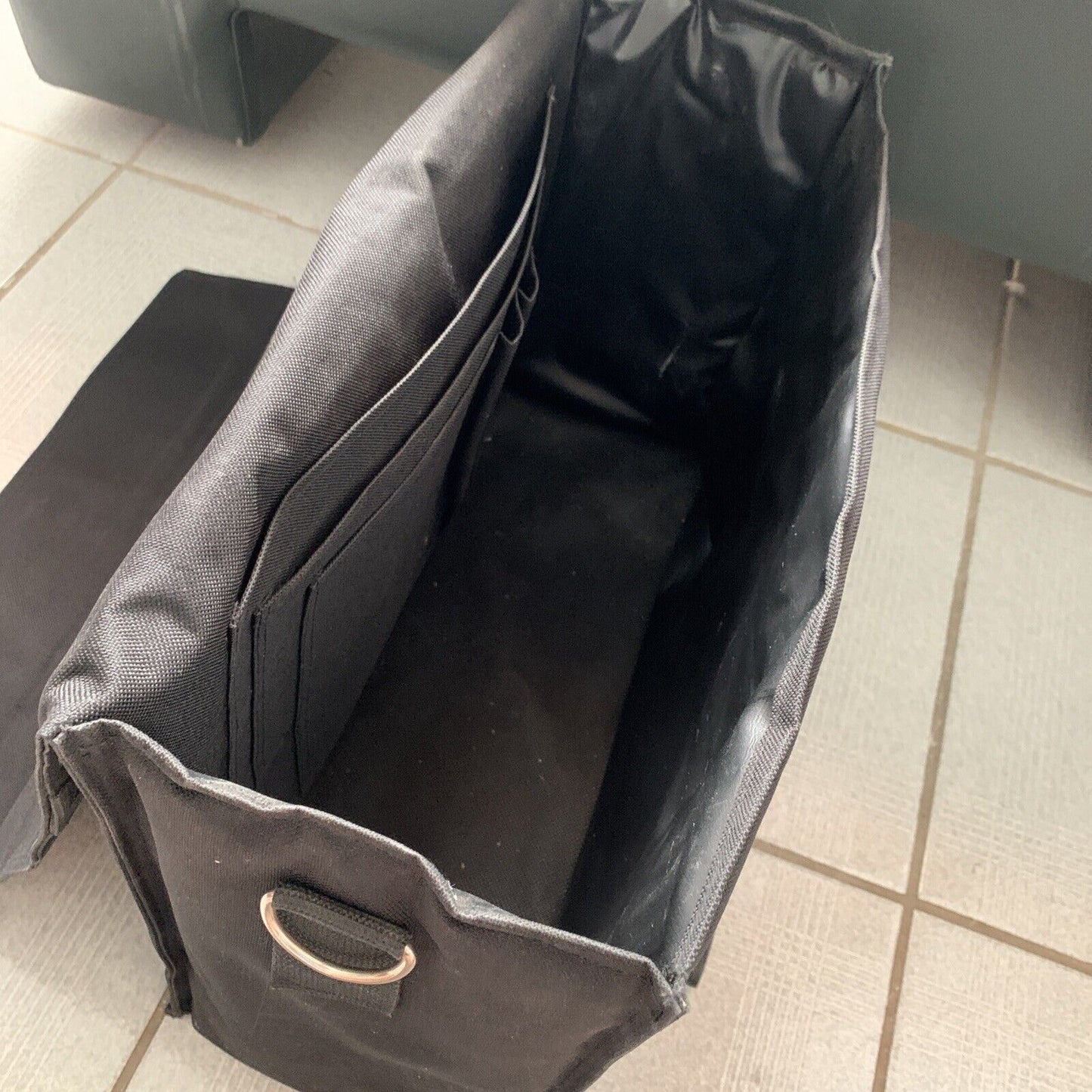 Official Emirates CAE Fight Training Bag