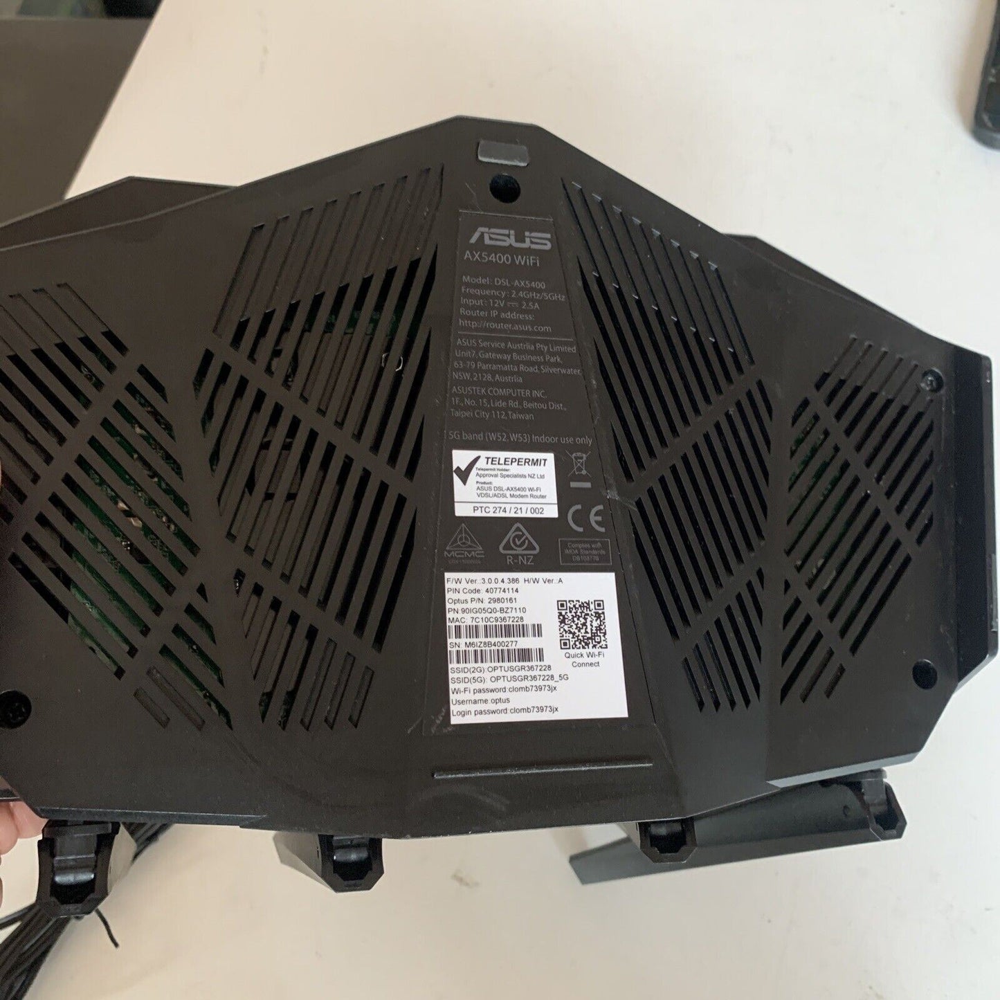 ASUS AX5400 Dual Band WiFi 6 Gaming Modem Router AiMesh DSL-AX5400