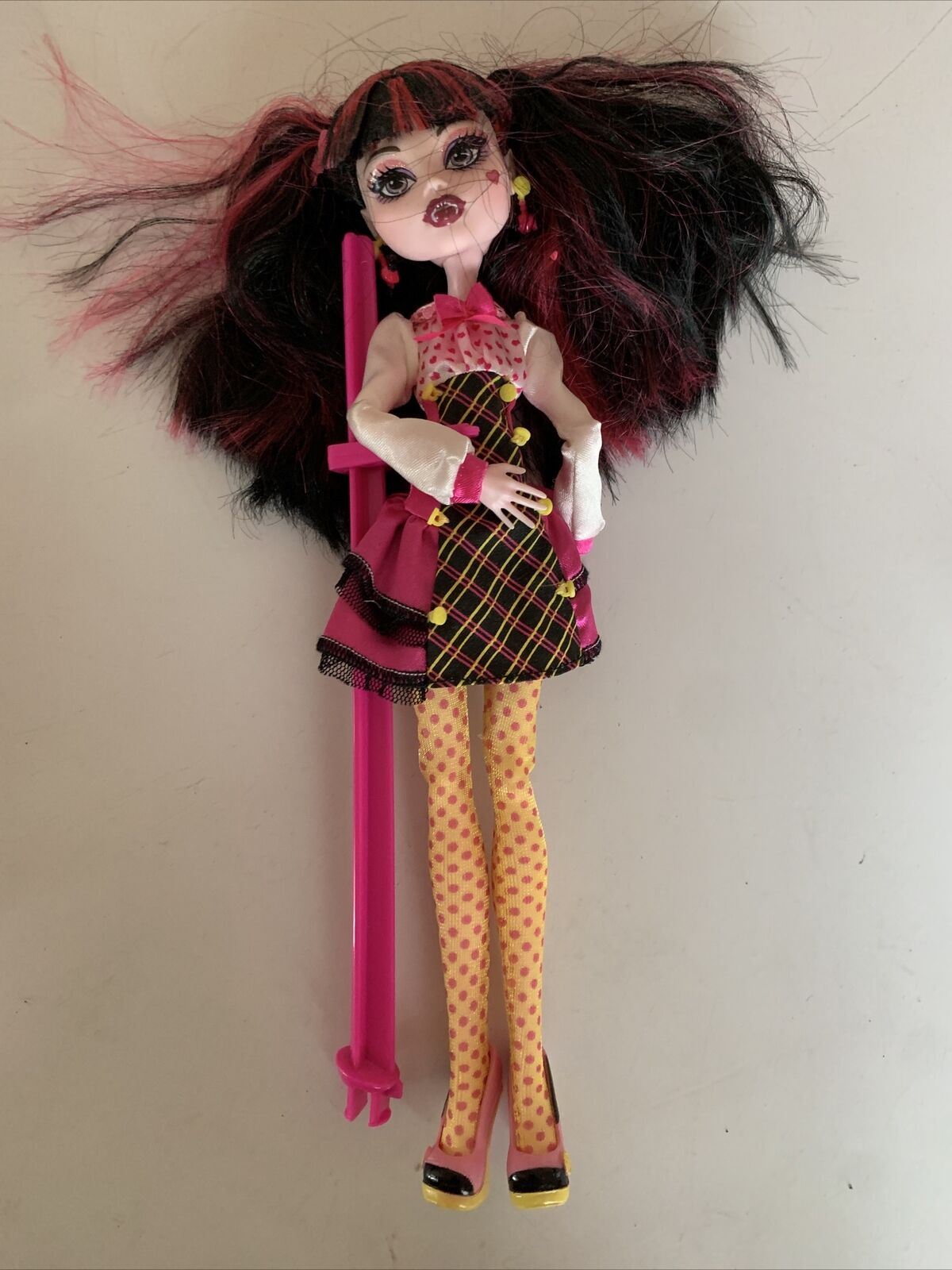 3x Mattel Monster High Skunk Girl 2013 Clawd Wolf  2010 Draculaura 2008 Figure