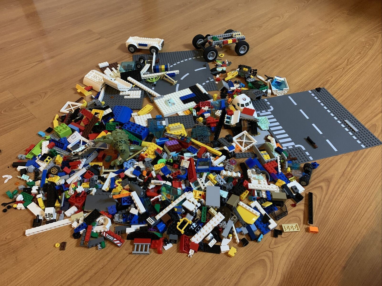 Lego Bulk Various Plane Car Wheels Road Streets Technic 2kg