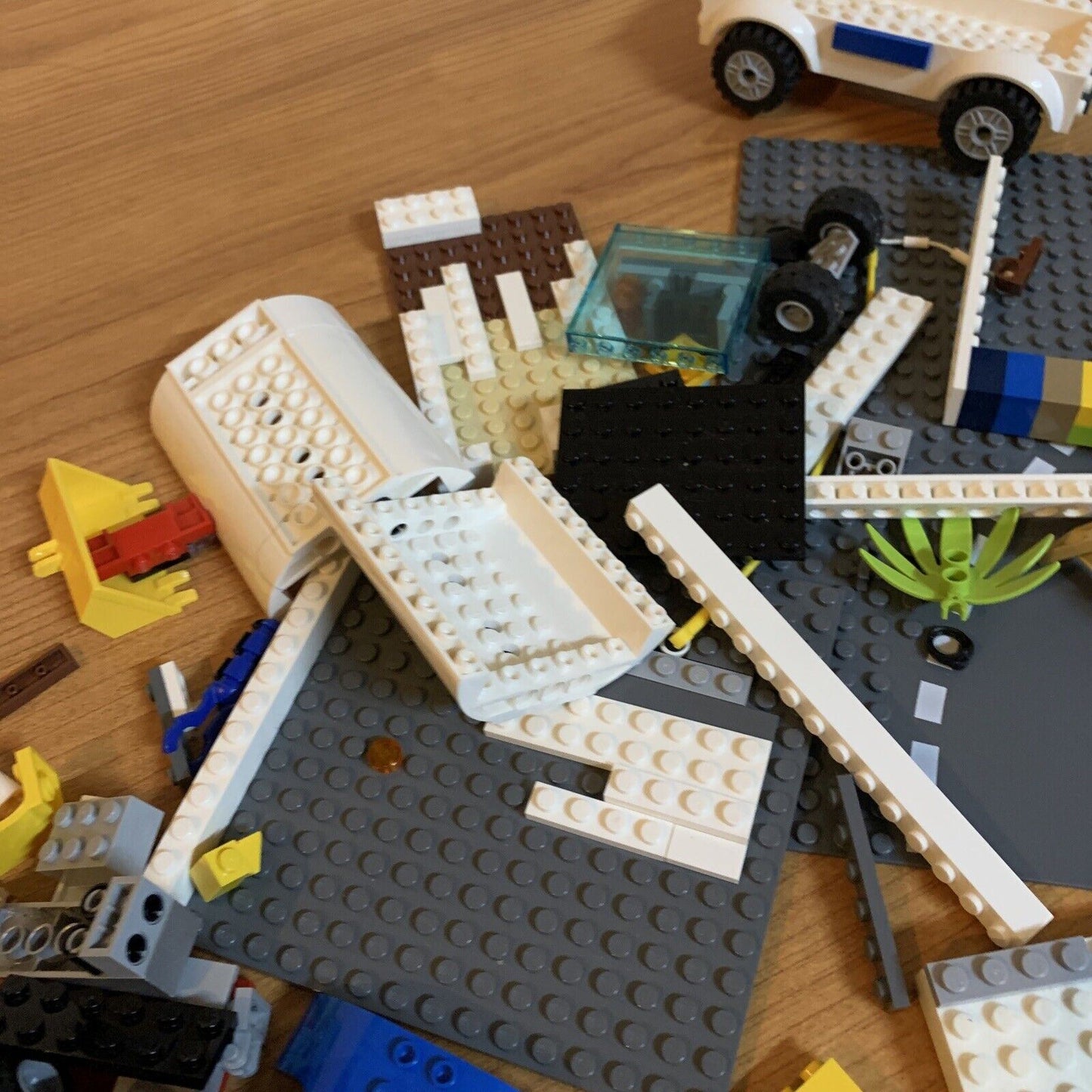 Lego Bulk Various Plane Car Wheels Road Streets Technic 2kg