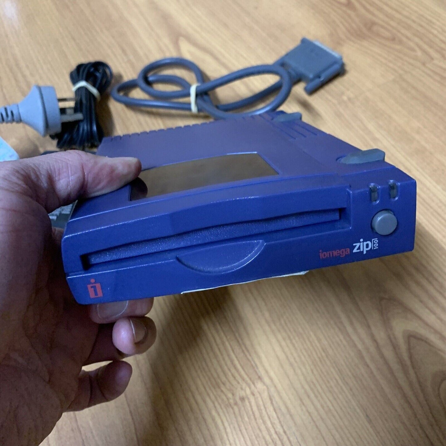 Iomega Zip Drive External Parallel Z100P2 with Power Supply and Cable