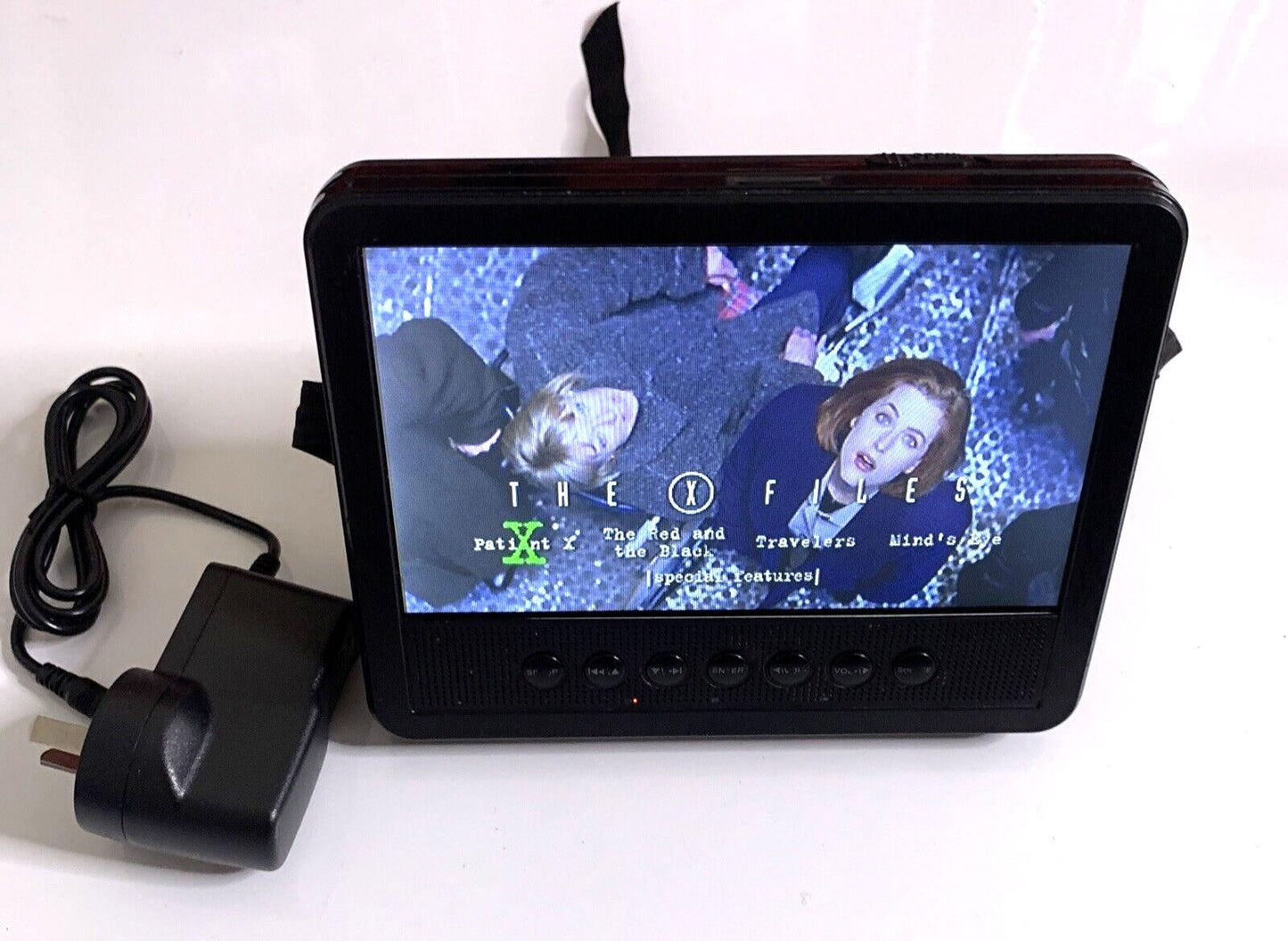 Target 7" Portable DVD Player with Power Supply