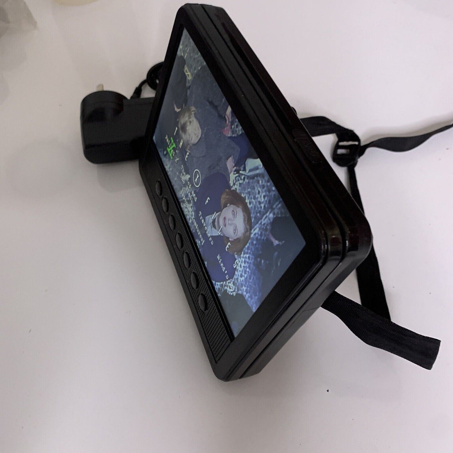 Target 7" Portable DVD Player with Power Supply