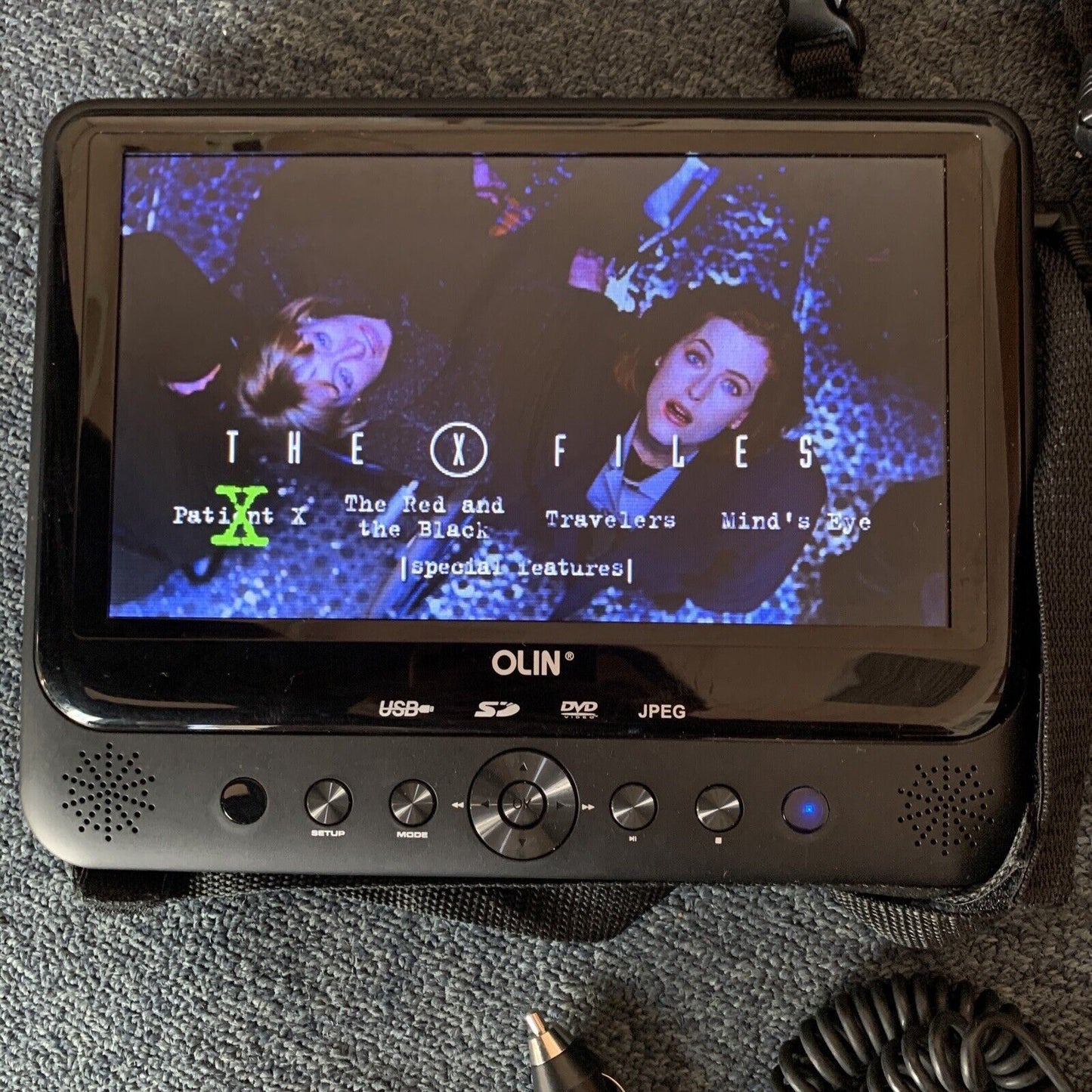 Olin PD-7755 7" Dual Screen Portable DVD Player