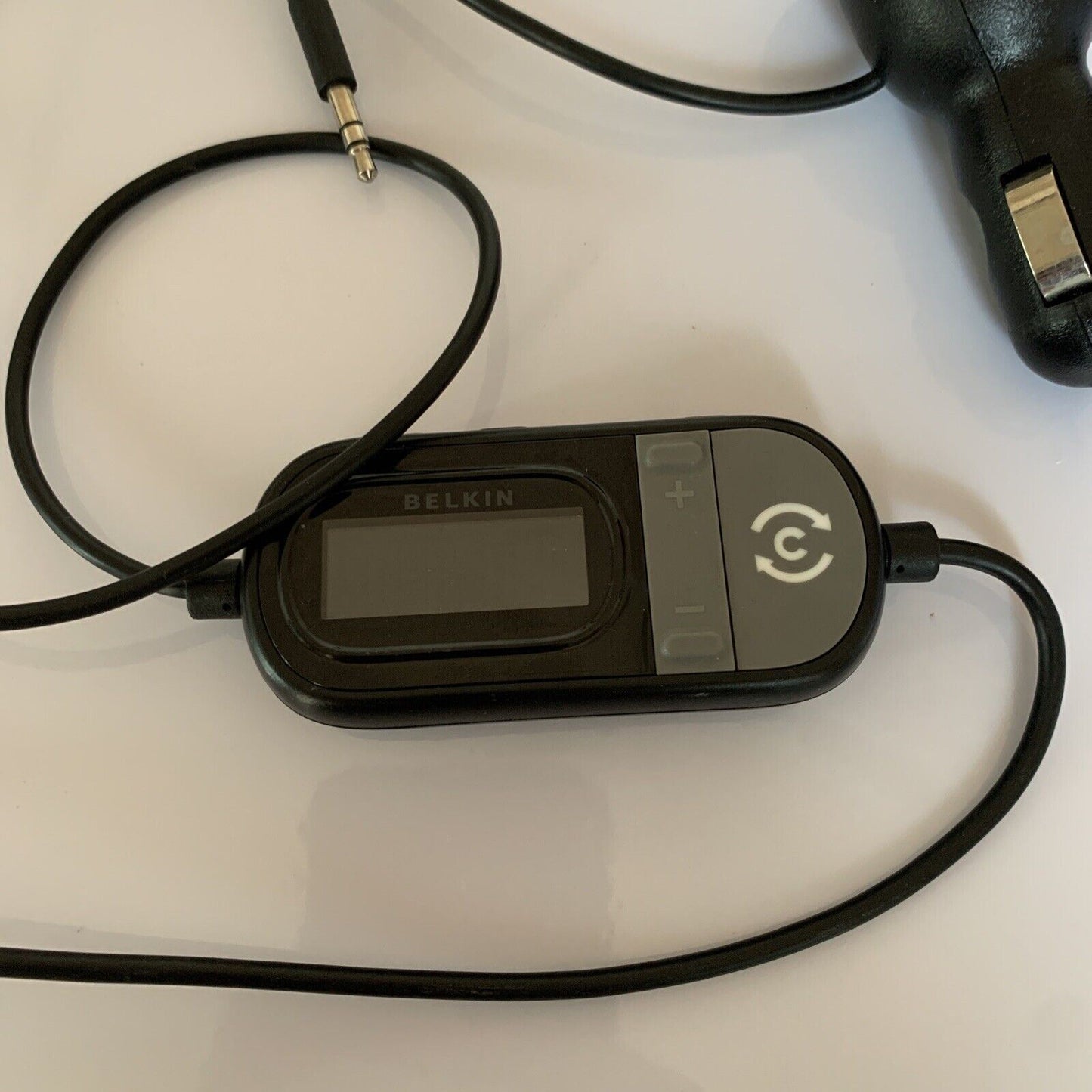 Belkin Tunecast Auto FM Transmitter 3.5mm Plug & USB Charging Port F8Z439-AU