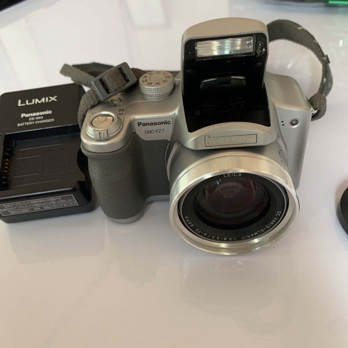 Panasonic Lumix DMC-FZ7K 6MP Digital Camera 12x Optical Leica Lens