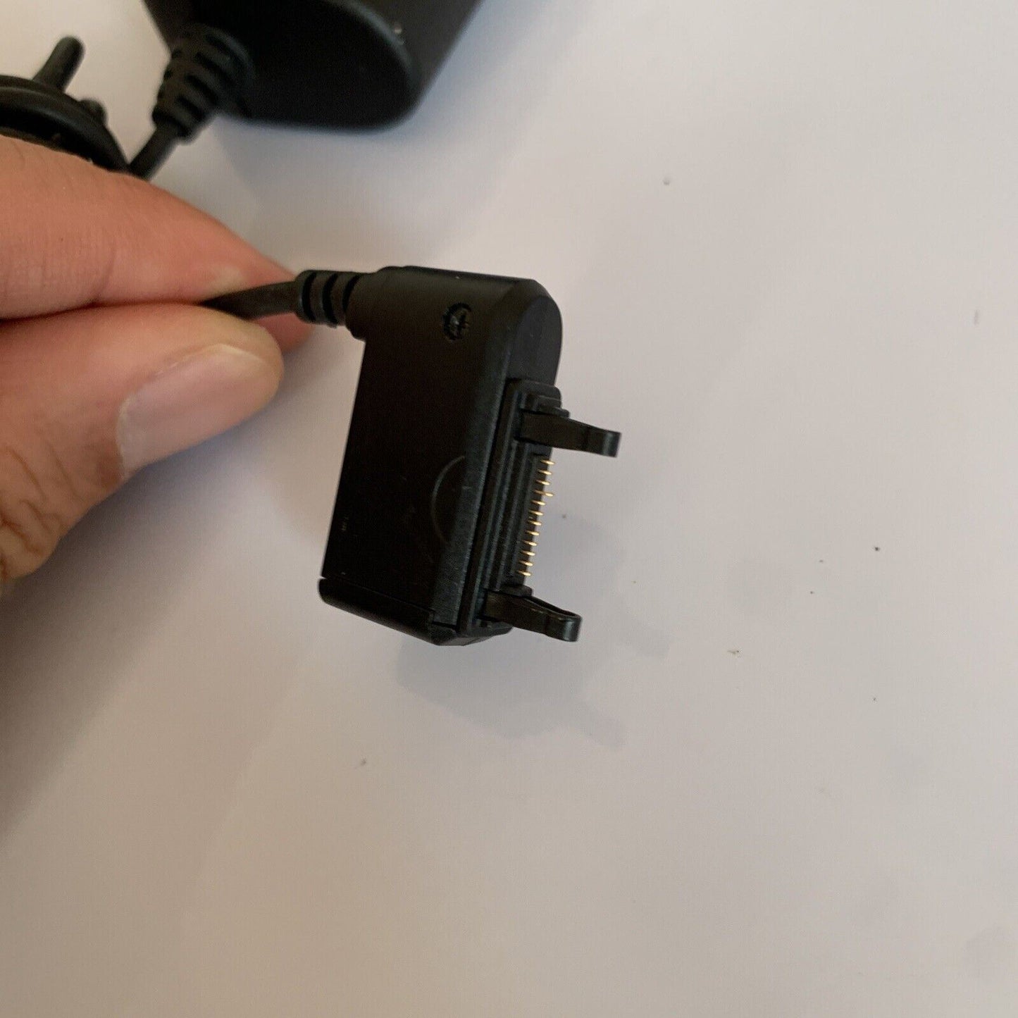 Genuine Sony Ericsson CST-75 Charger