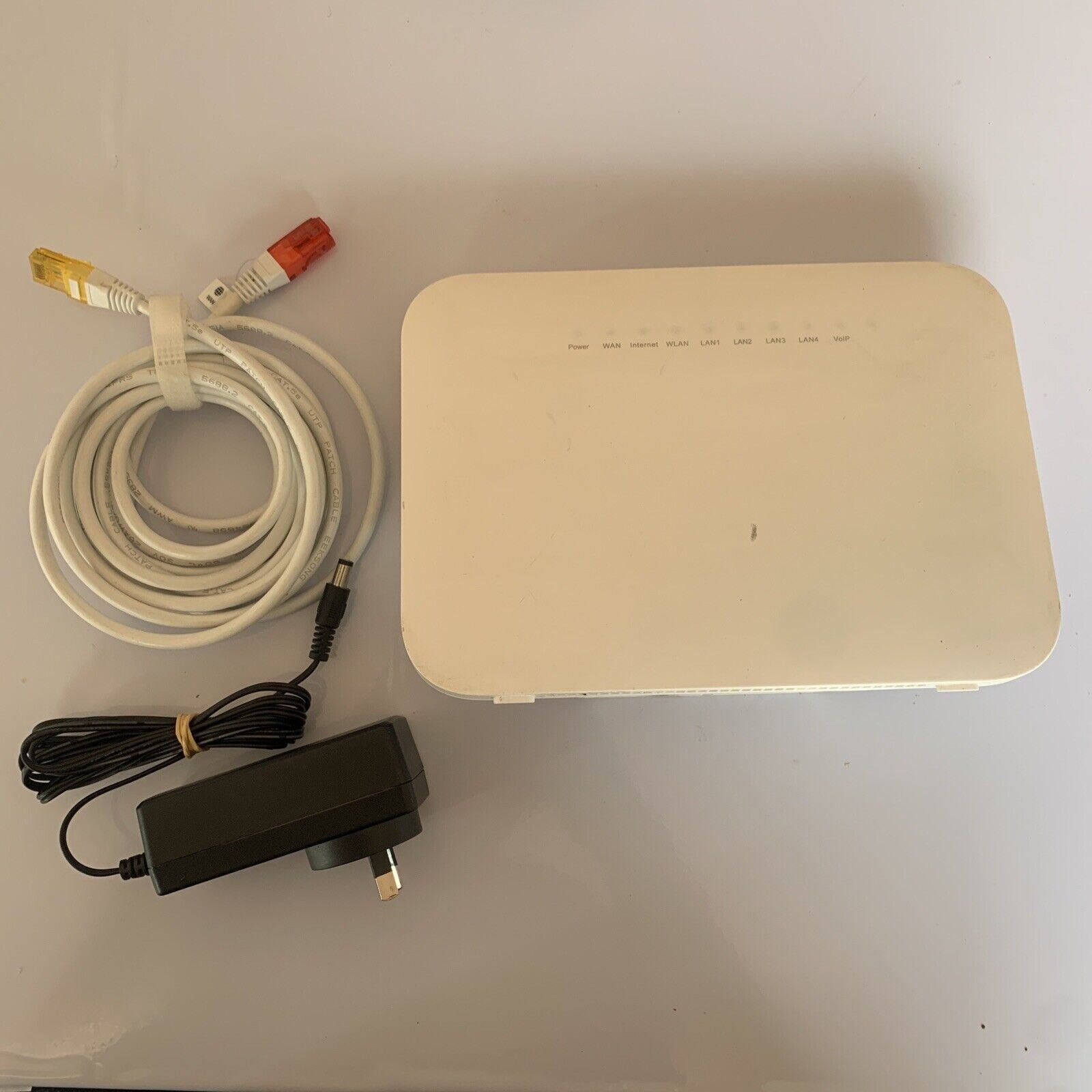 Huawei Home Gateway VoIP Wi-Fi Modem Router DN8245V – Retro Unit