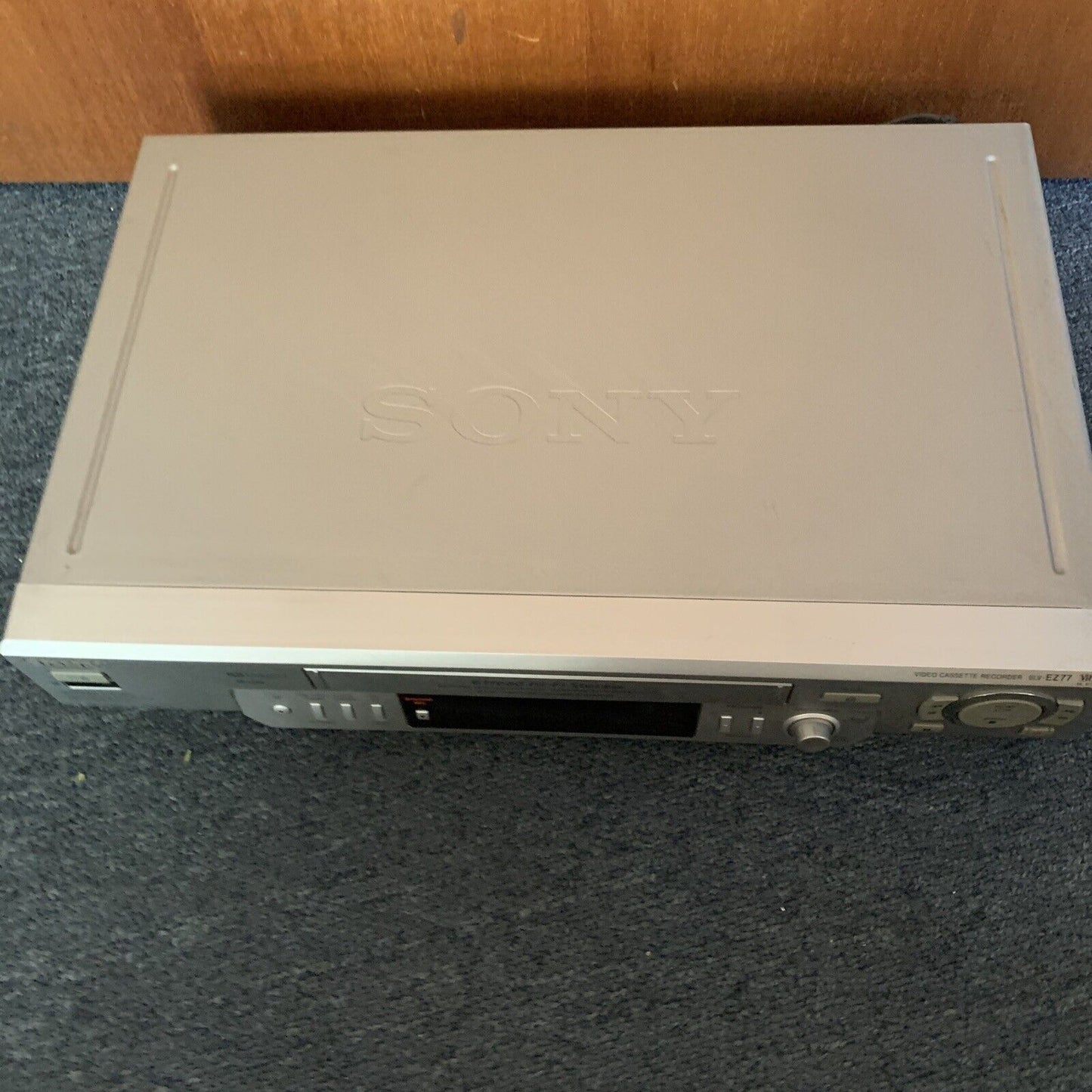 Sony SLV-EZ77AS VHS PAL/NTSC Player Recorder Sapphire Tape Cleaner Stereo 6 Head