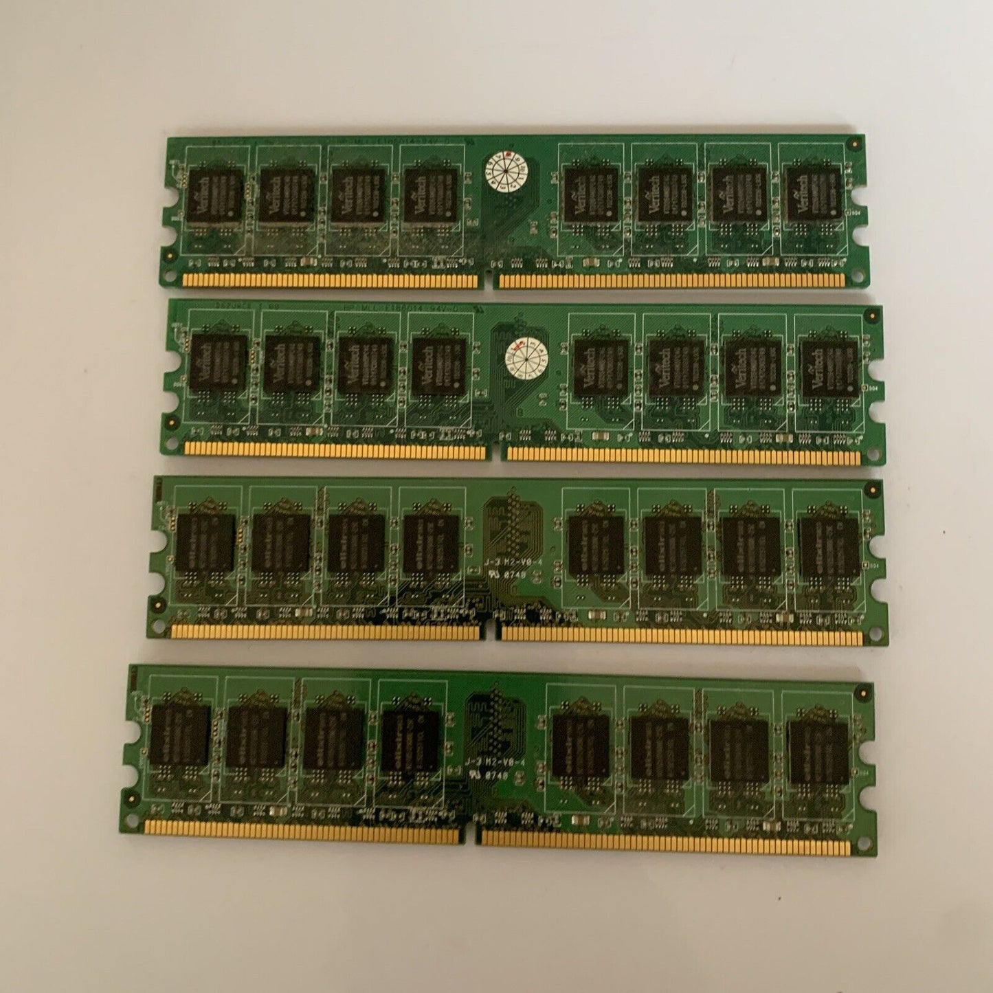 4GB DDR2-800 RAM 2x DDR28001GB-RLL641 2x PC2-6400U-555