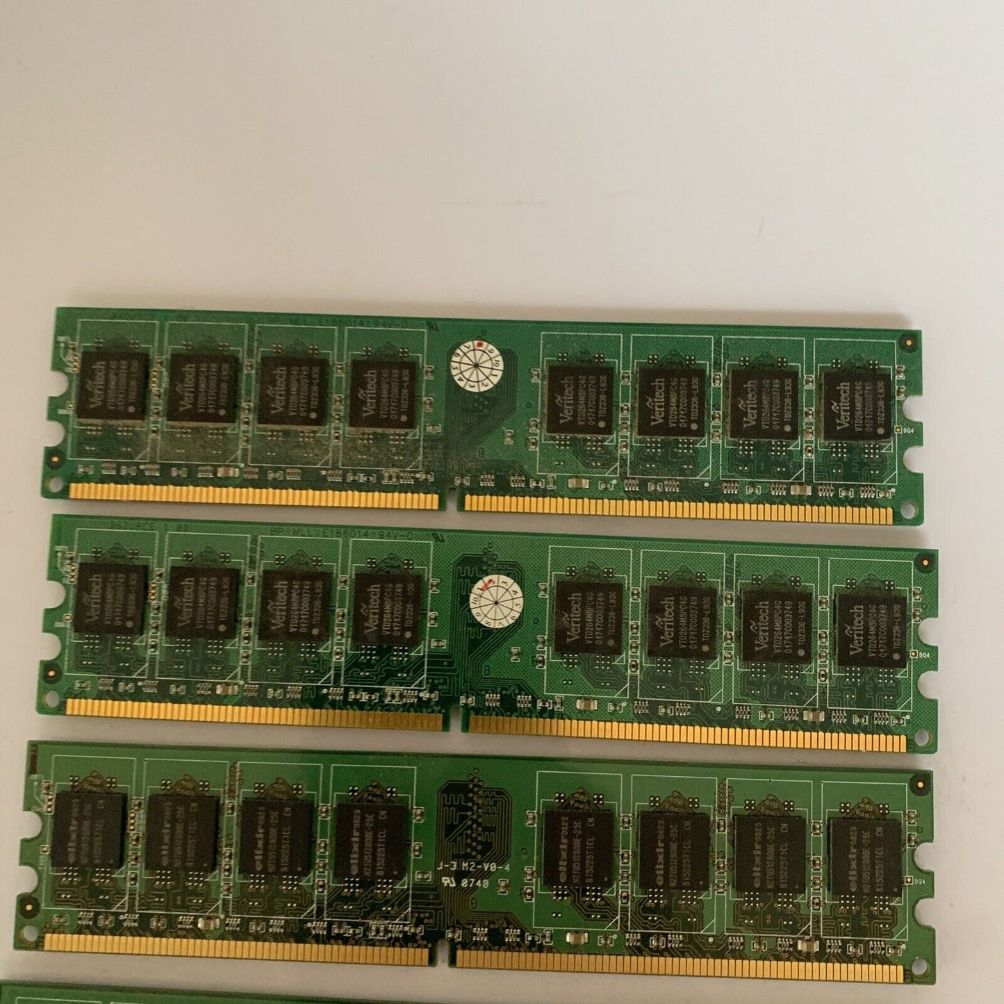 4GB DDR2-800 RAM 2x DDR28001GB-RLL641 2x PC2-6400U-555
