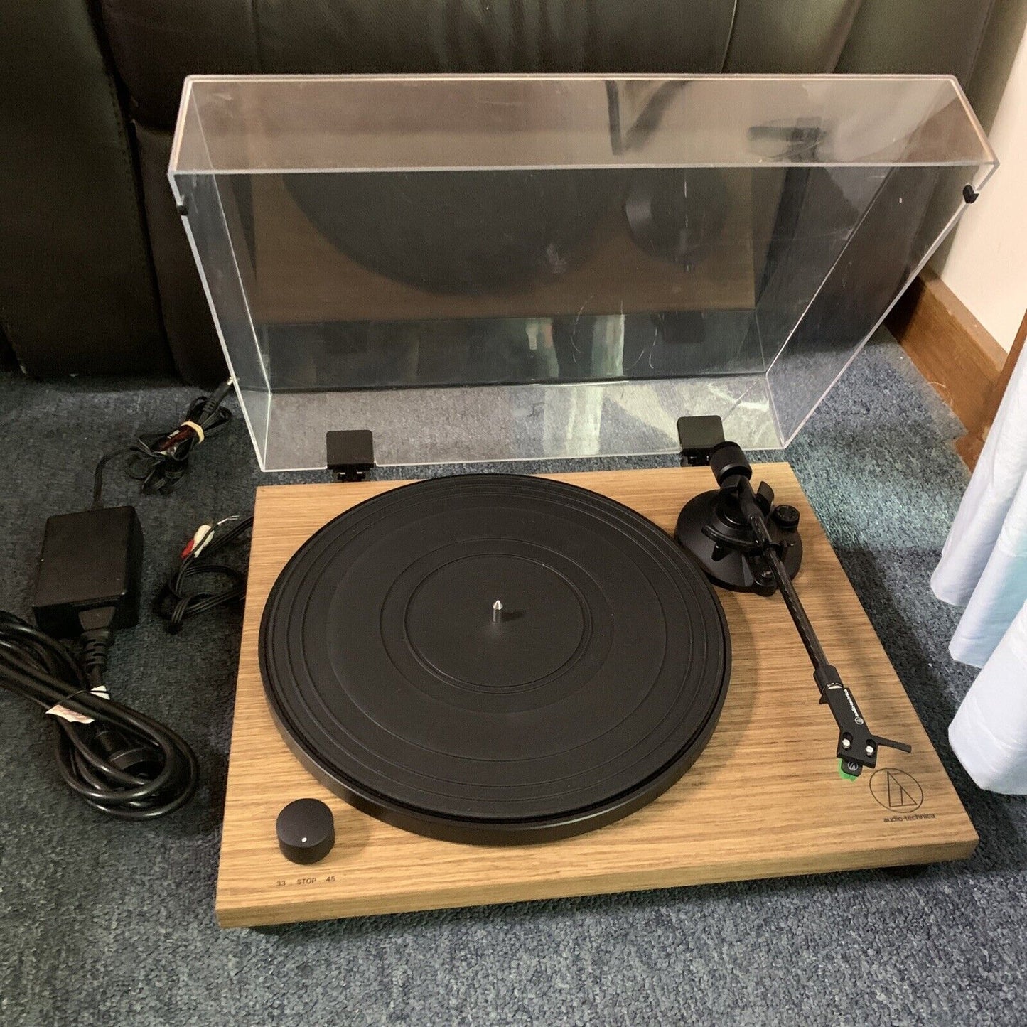 Audio Technica Belt Drive Turntable AT-LPW40WN *Requires Cartridge Replacement