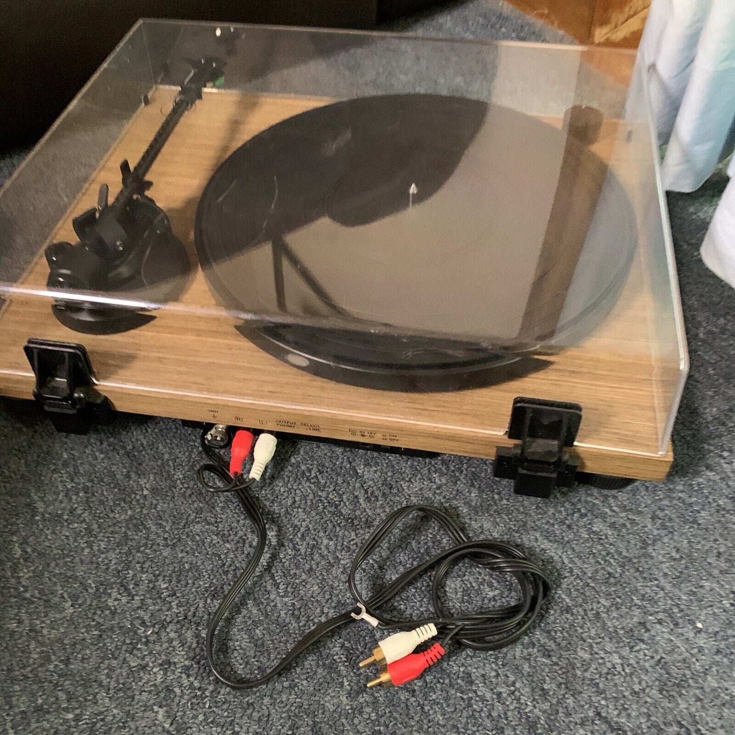Audio Technica Belt Drive Turntable AT-LPW40WN *Requires Cartridge Replacement