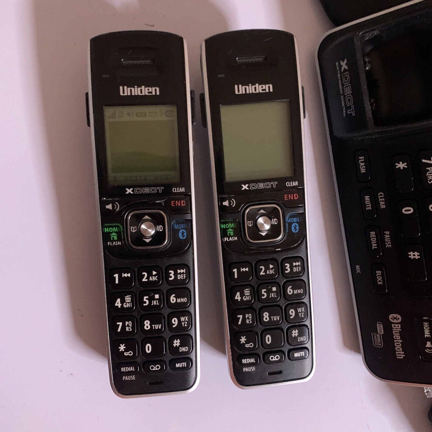 Uniden XDECT8355 +1 Digital Cordless Phone Answering Machine with 2 Handsets