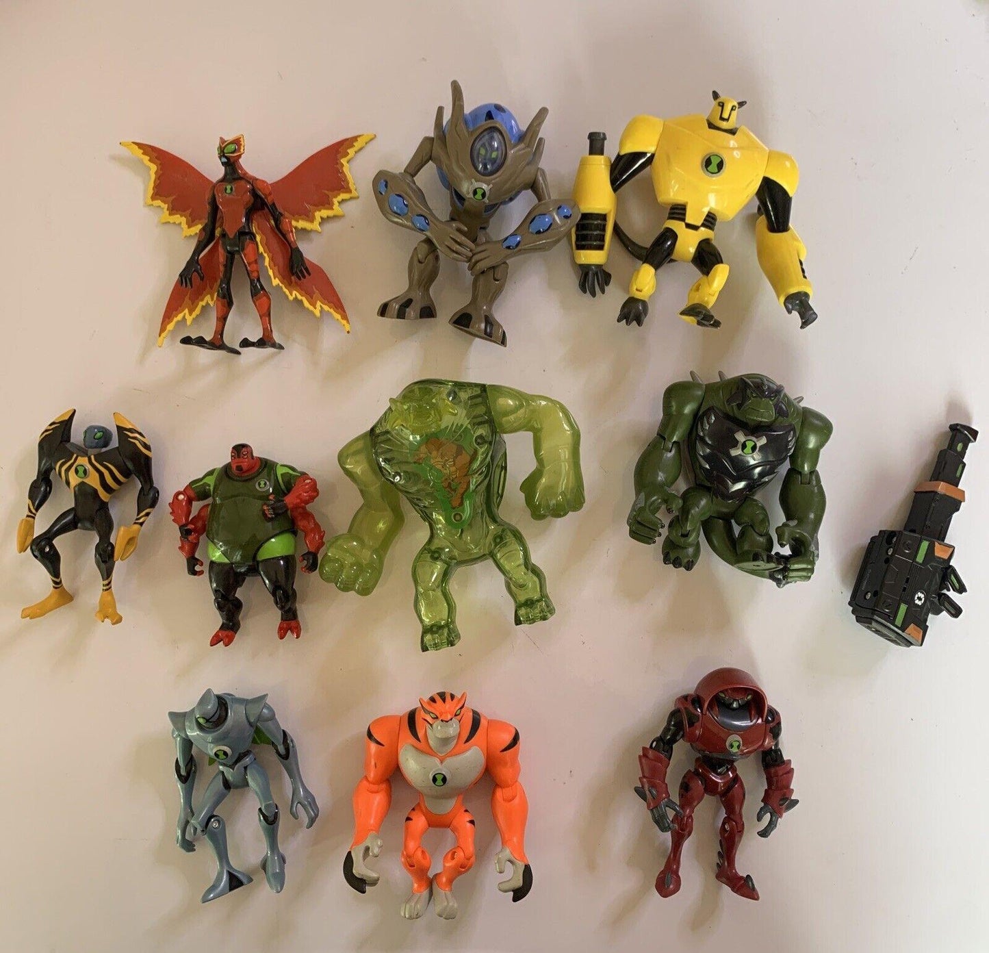 10x Ben 10 Action Figures 4" 10cm Various characters