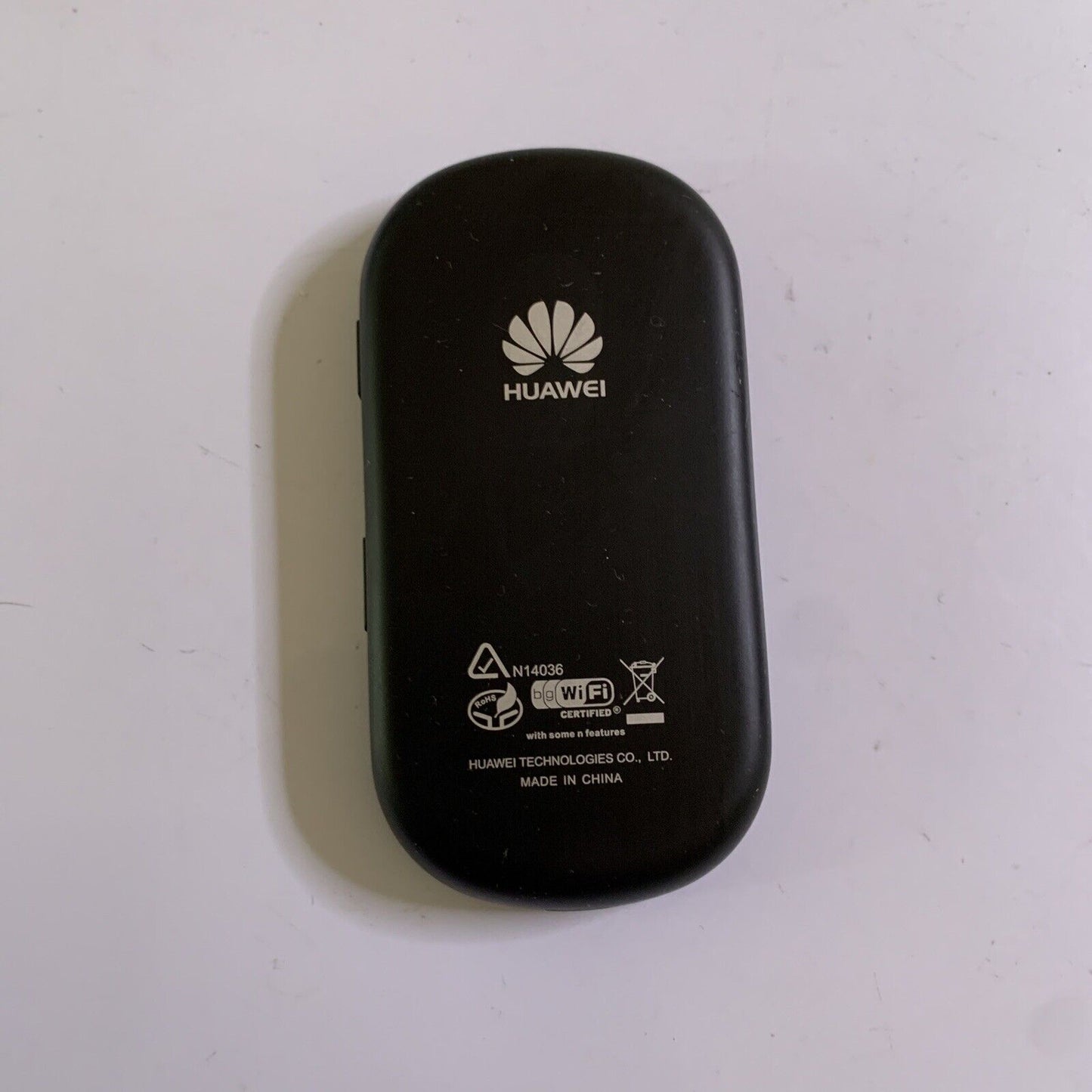 Genuine Huawei Optus E586 MiFi Mobile Hotspot Mini 3G Pocket WiFi