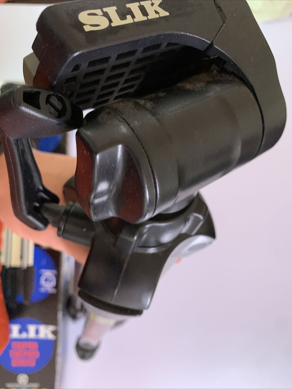 Slik Tripod U8000 Tripod with 3Way PanandTilt Head Retro Unit