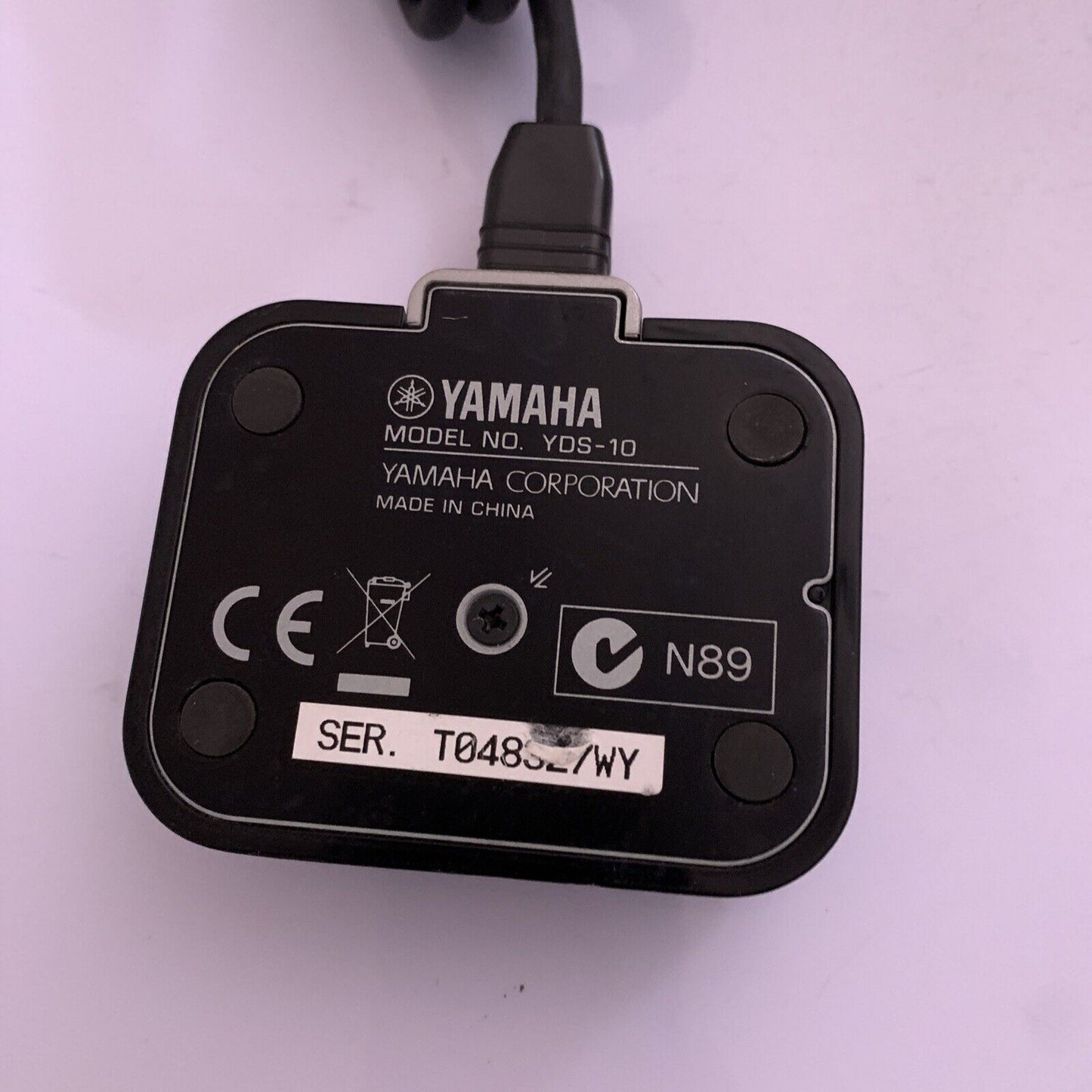 Yamaha YDS-10 30-pin Apple iPod Connector Dock Genuine for Yamaha Home Theatre