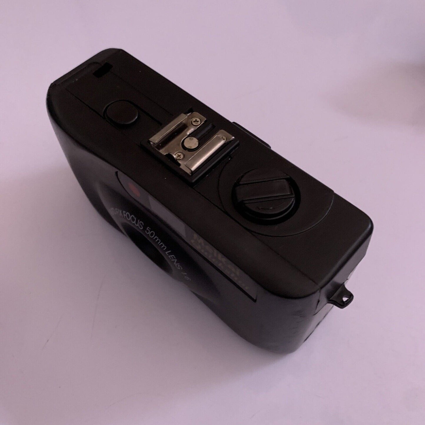 Meikai Quickshot 35mm Film Camera Fix Focus 50mm Lens 1:6