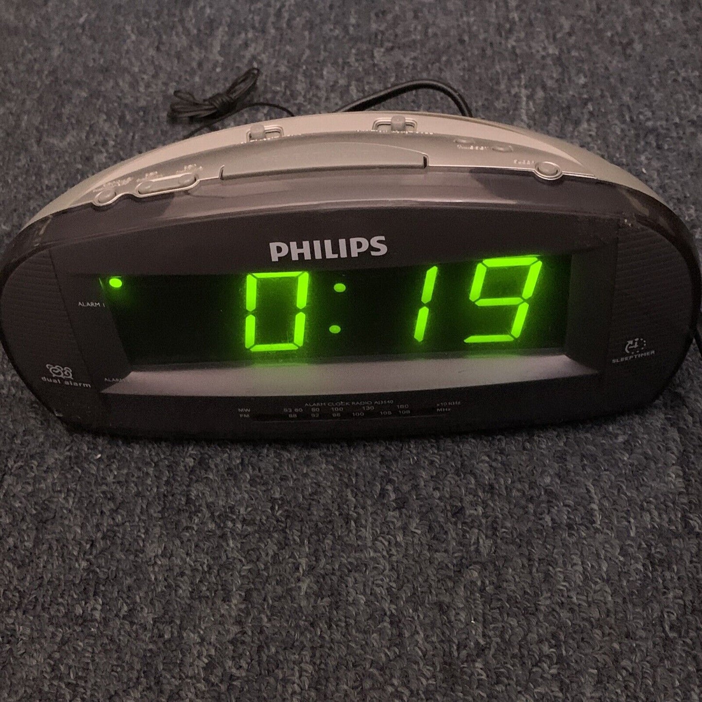 Philips Dual Alarm Clock AJ3540/79 Big Display AM/FM with Snooze Function