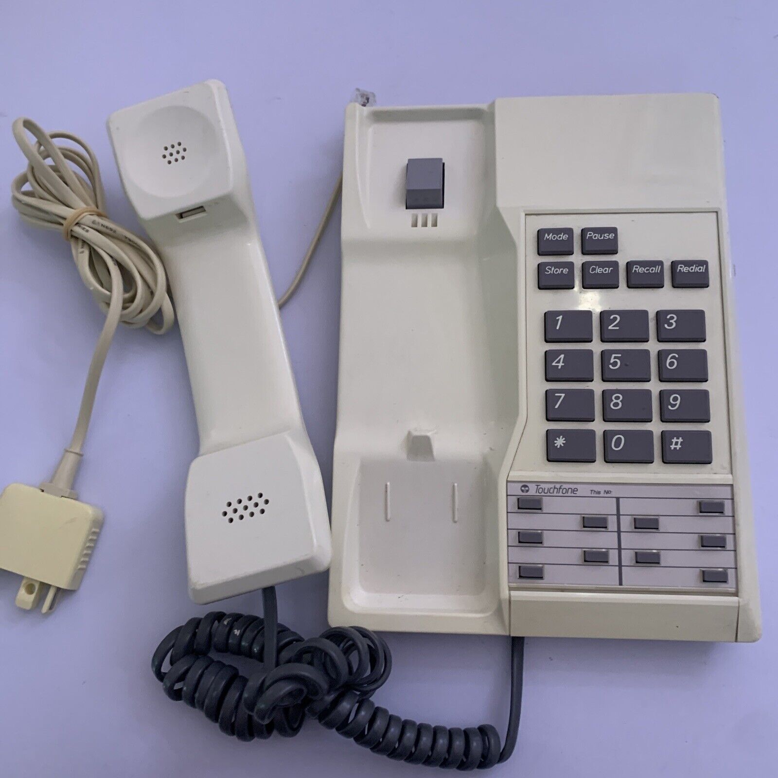 Telecom Touchfone Corded Telephone 550-200 NBN Compatible – Retro Unit