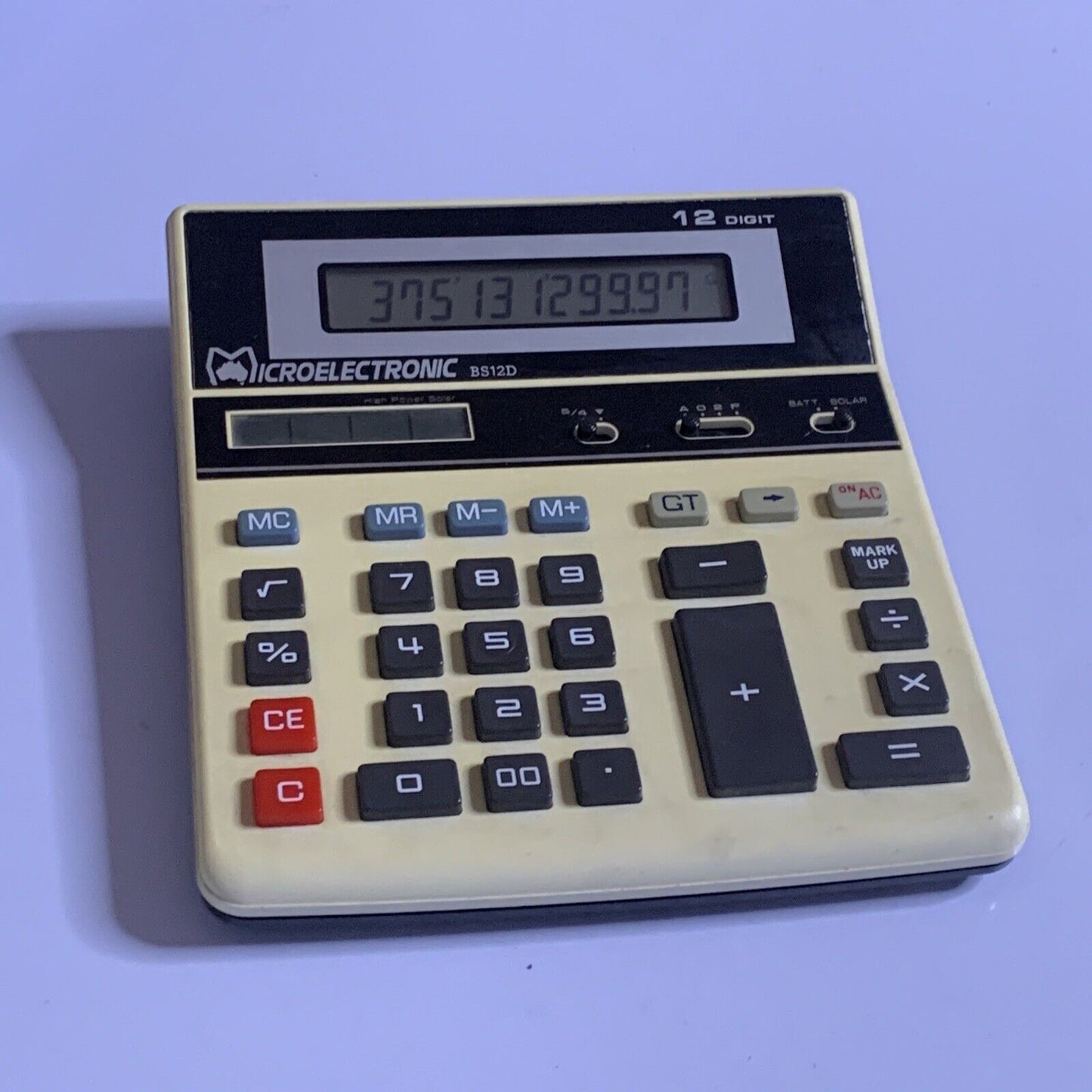 Vintage Microelectronic BS12D Solar & Battery 12 Digit Calculator