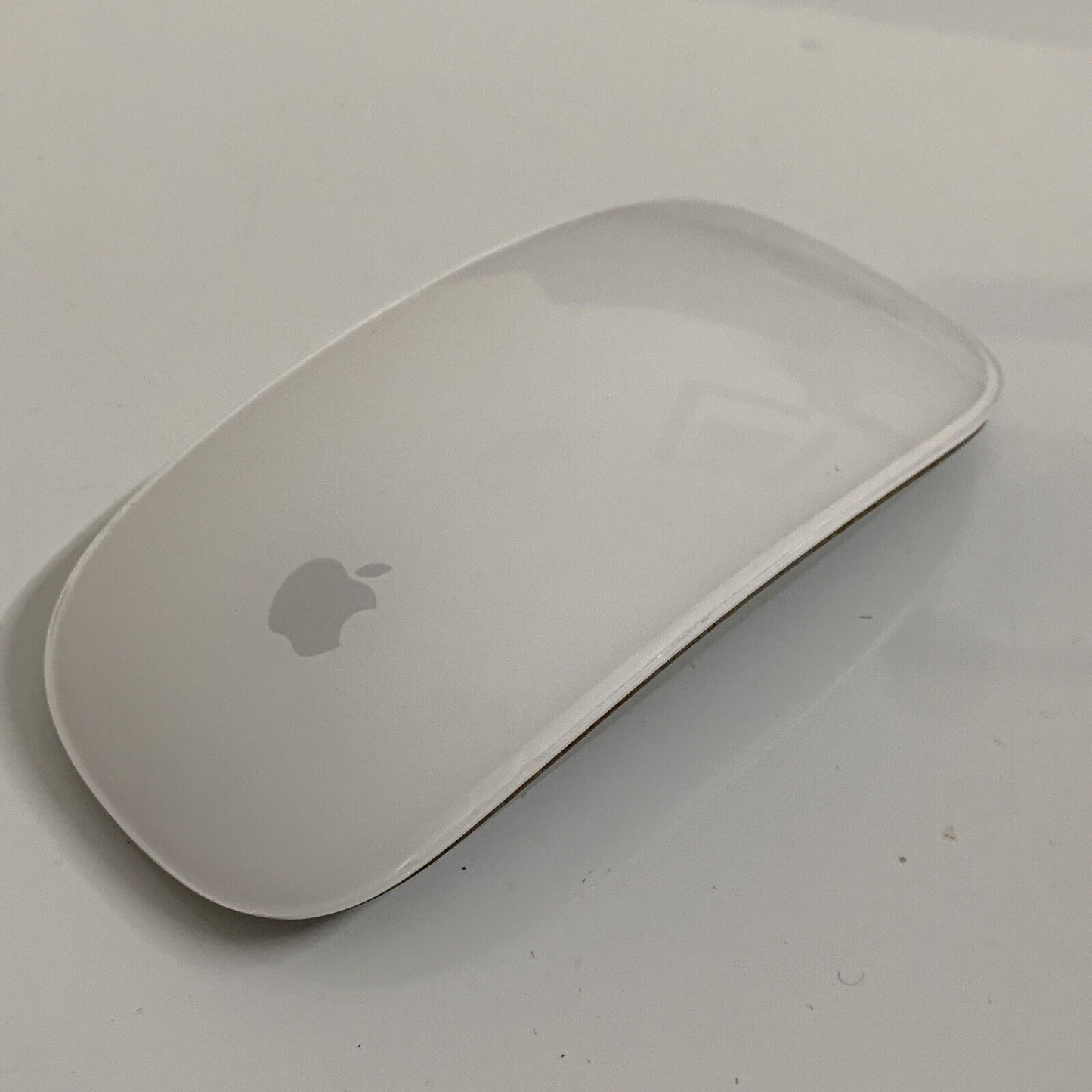 Apple Magic Mouse 2 White  A1657 EMC2923