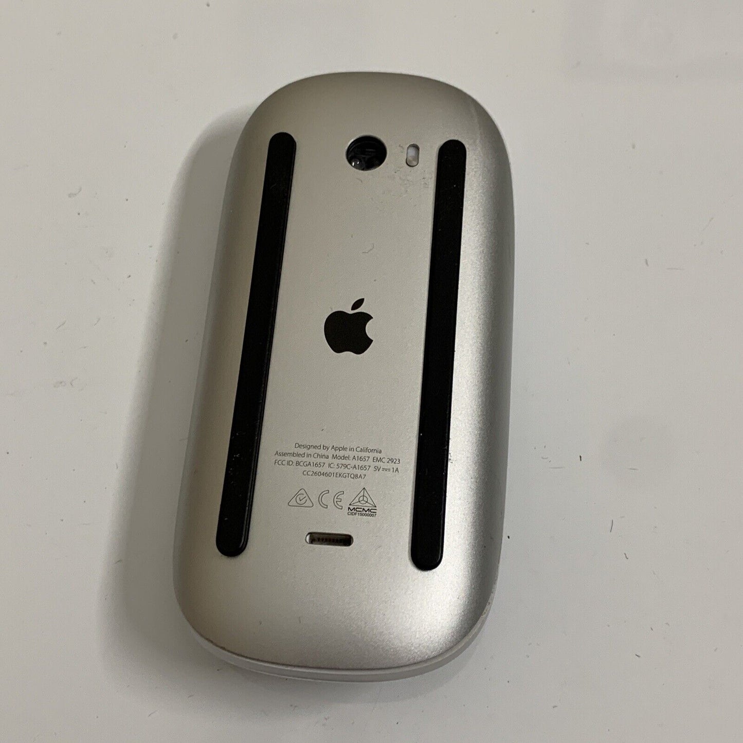 Apple Magic Mouse 2 White  A1657 EMC2923