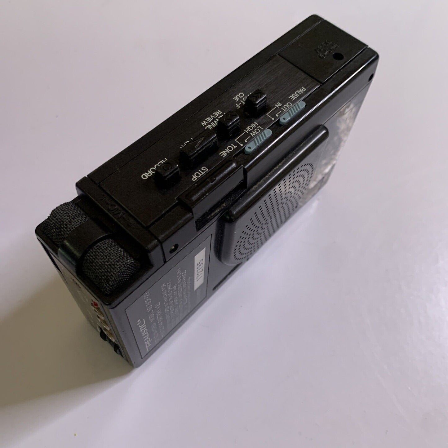 Realistic Stereo Cassette Player & Recorder SCP-29 with Built-in Microphone