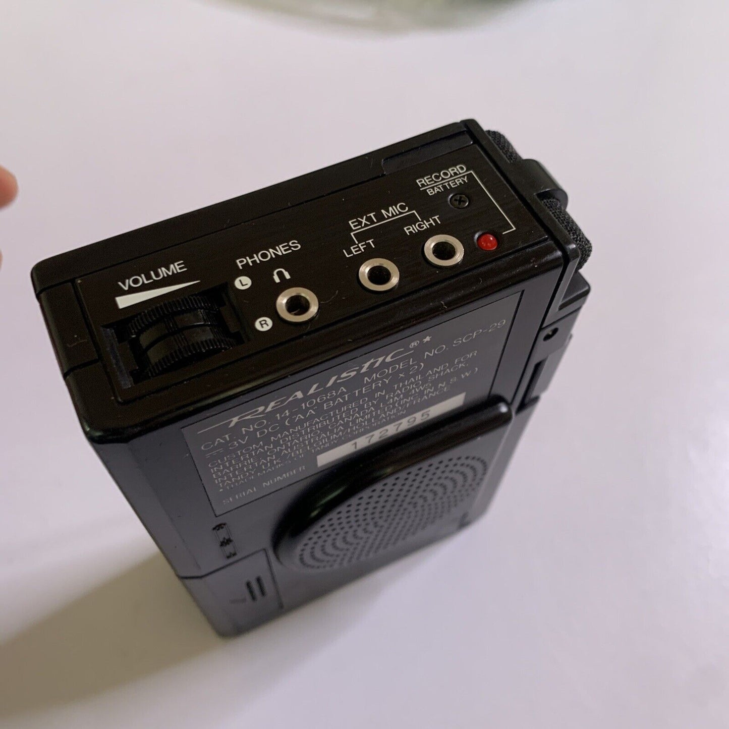 Realistic Stereo Cassette Player & Recorder SCP-29 with Built-in Microphone