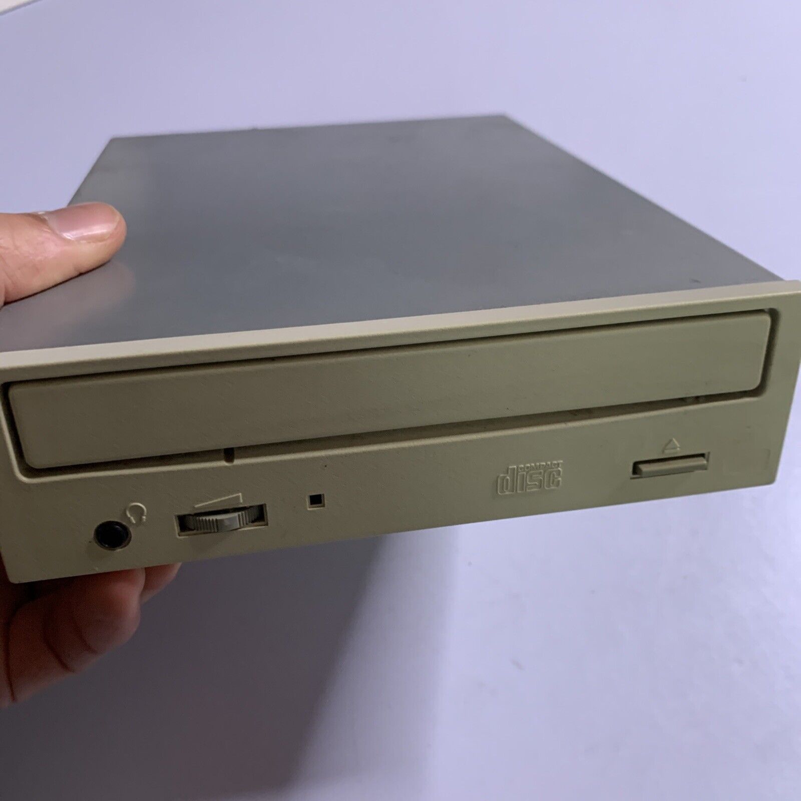 Hitachi CDR8130 Internal CD Drive 16x Burner IDE Retro Unit