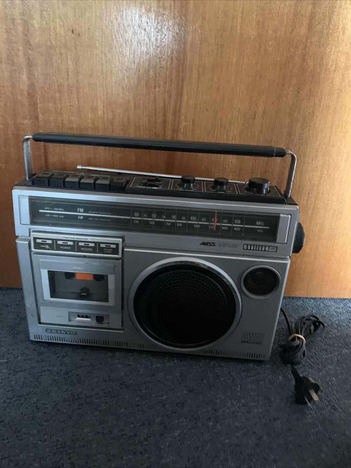 Sanyo M-Z90F Boombox Cassette Player Recorder *For Parts Or Not Working