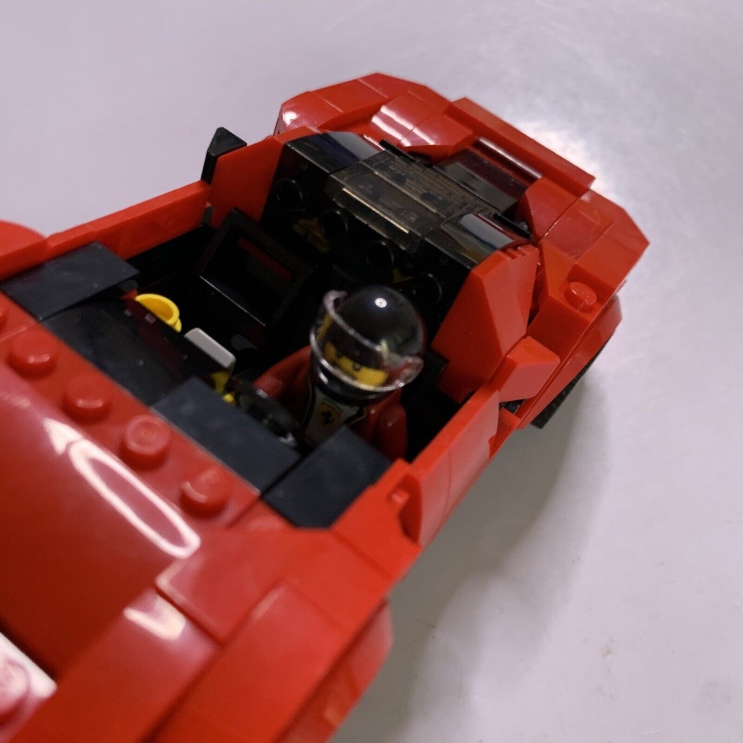 Lego Ferrari F8 Speed Champions  Tributo 76895  *Incomplete