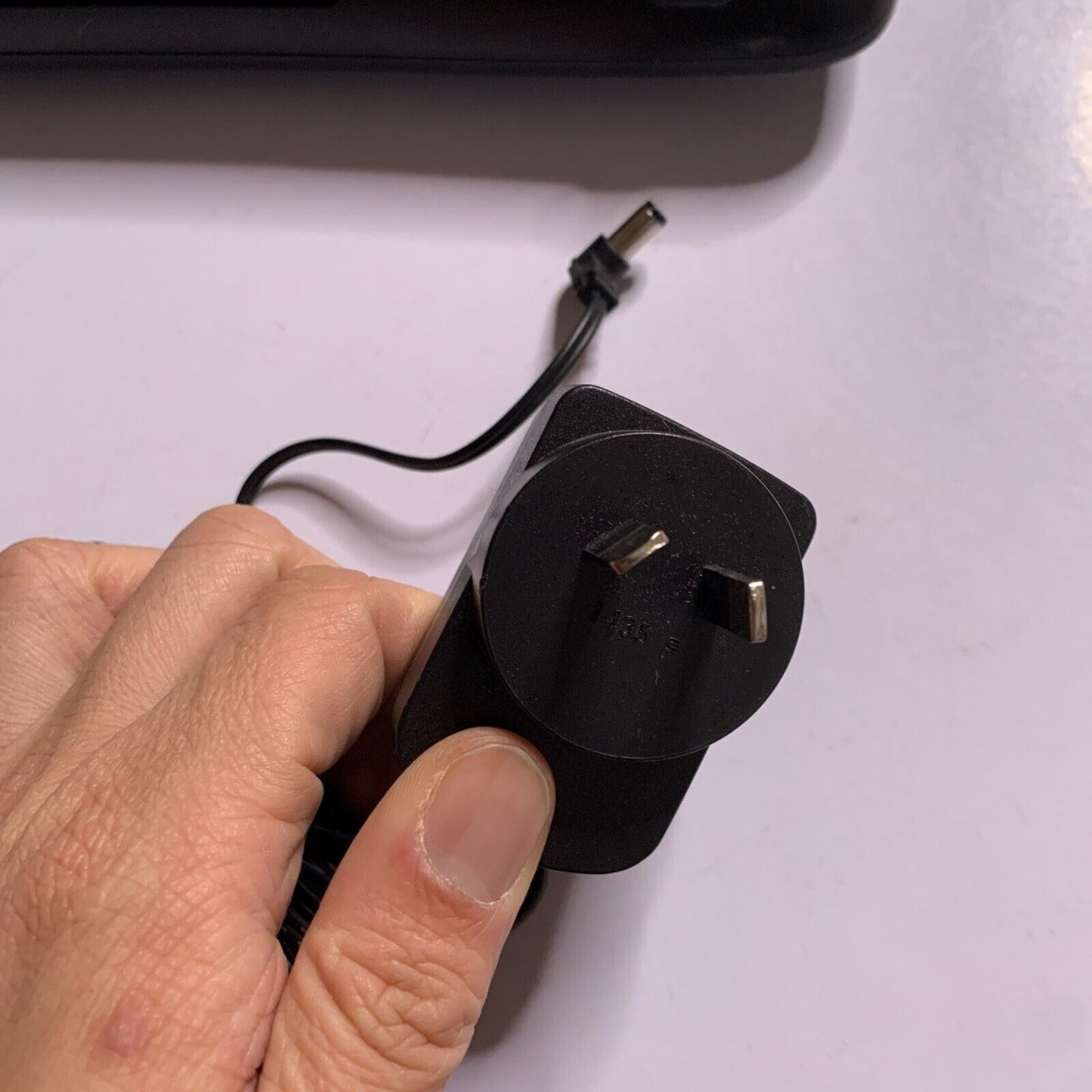 Logitech Rechargeable Portable Speaker S315i S-00078 For 30-Pin iPod iPhone