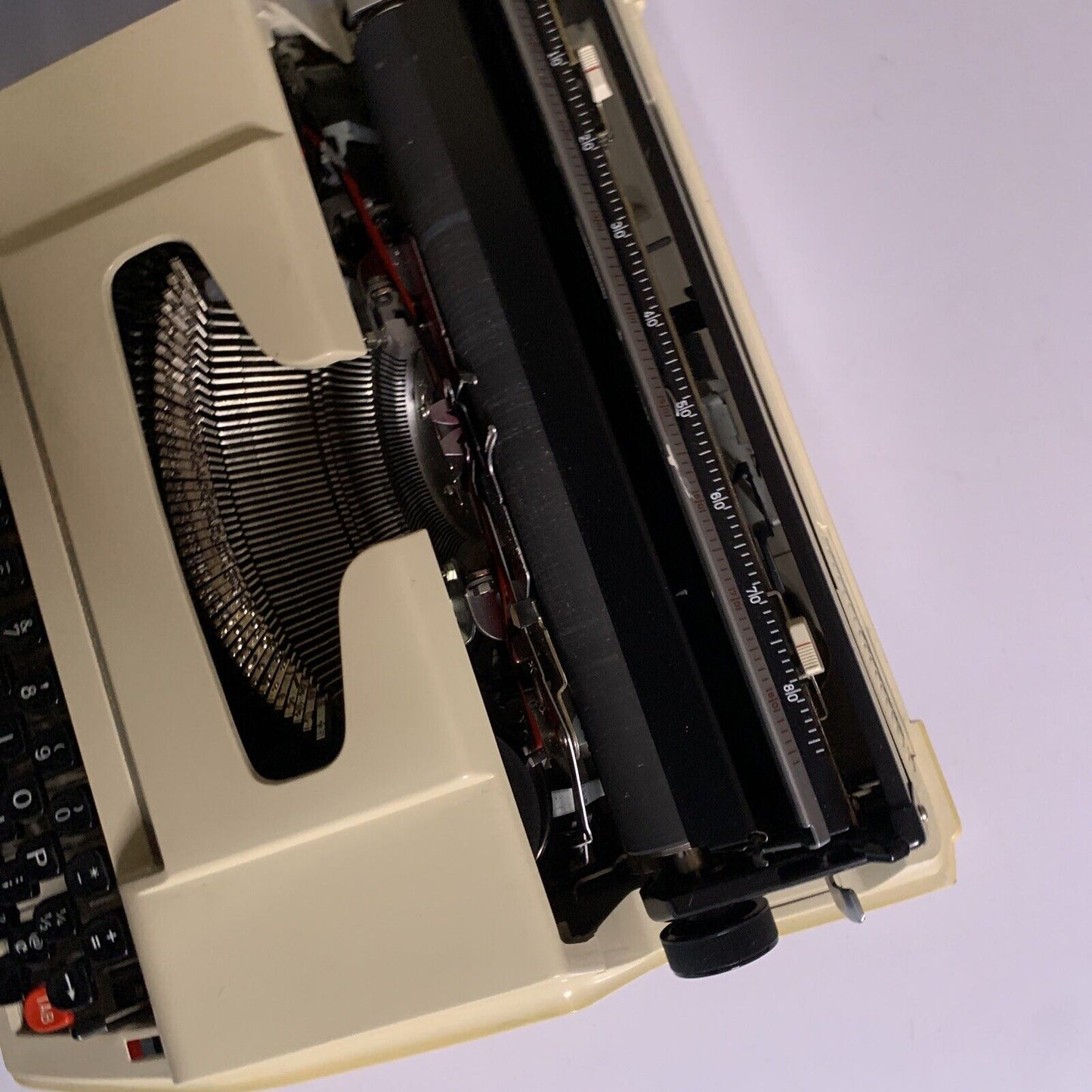 Brother Deluxe 700T Portable Typewriter Made in Japan