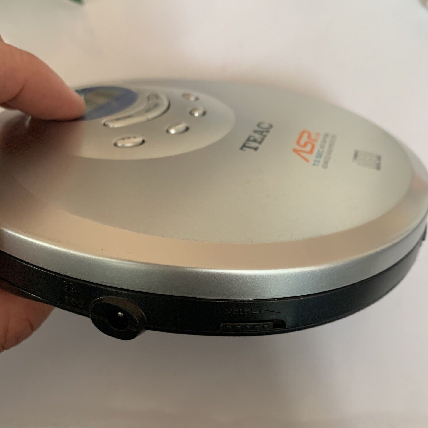 Teac Portable CD Player PD-P219C Advanced Shock Protection