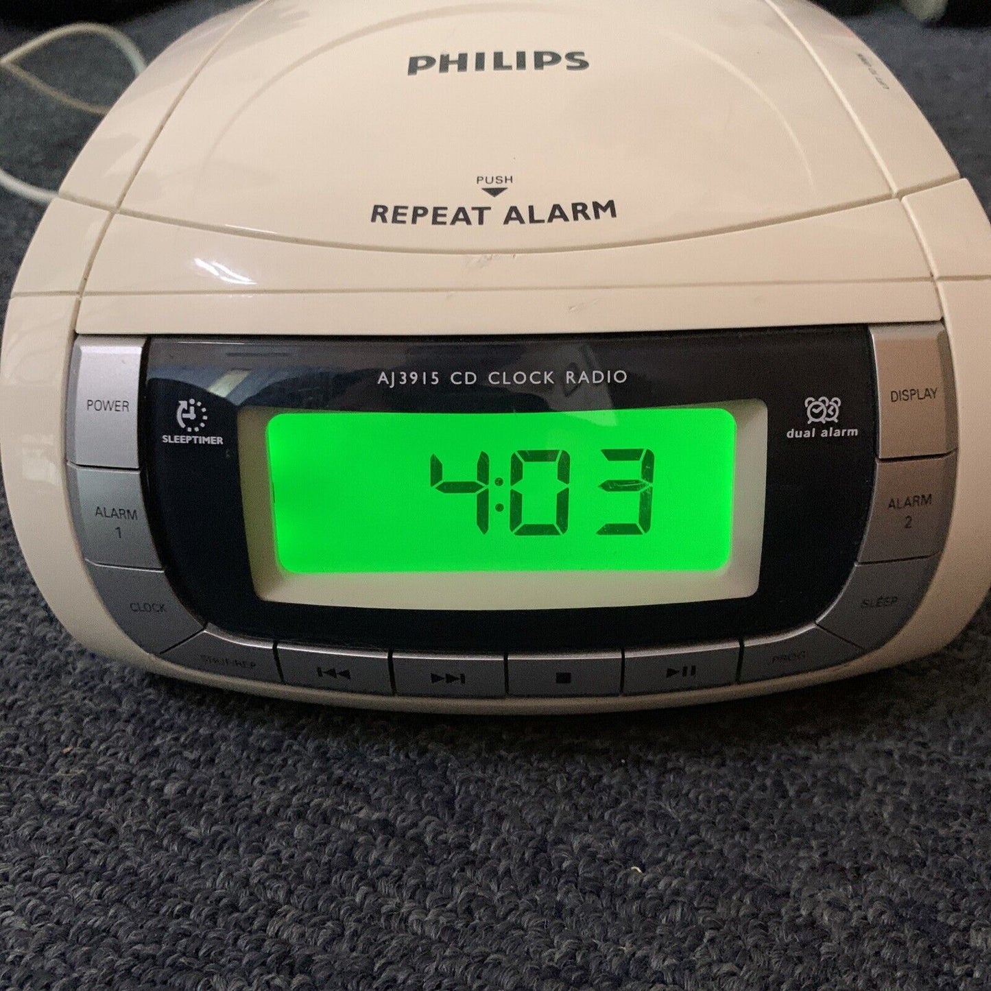 Philips CD Player Alarm Clock AM/FM Radio AJ3915