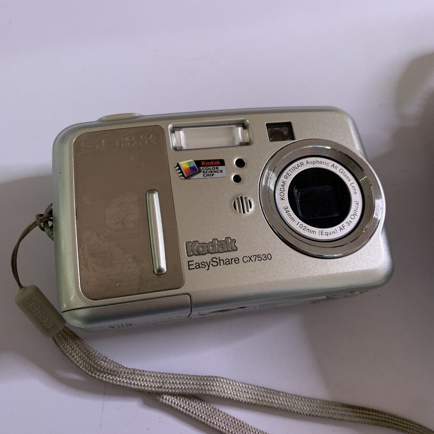 Kodak EasyShare CX7530 Digital Camera *doesn’t Turn on For parts Or repair