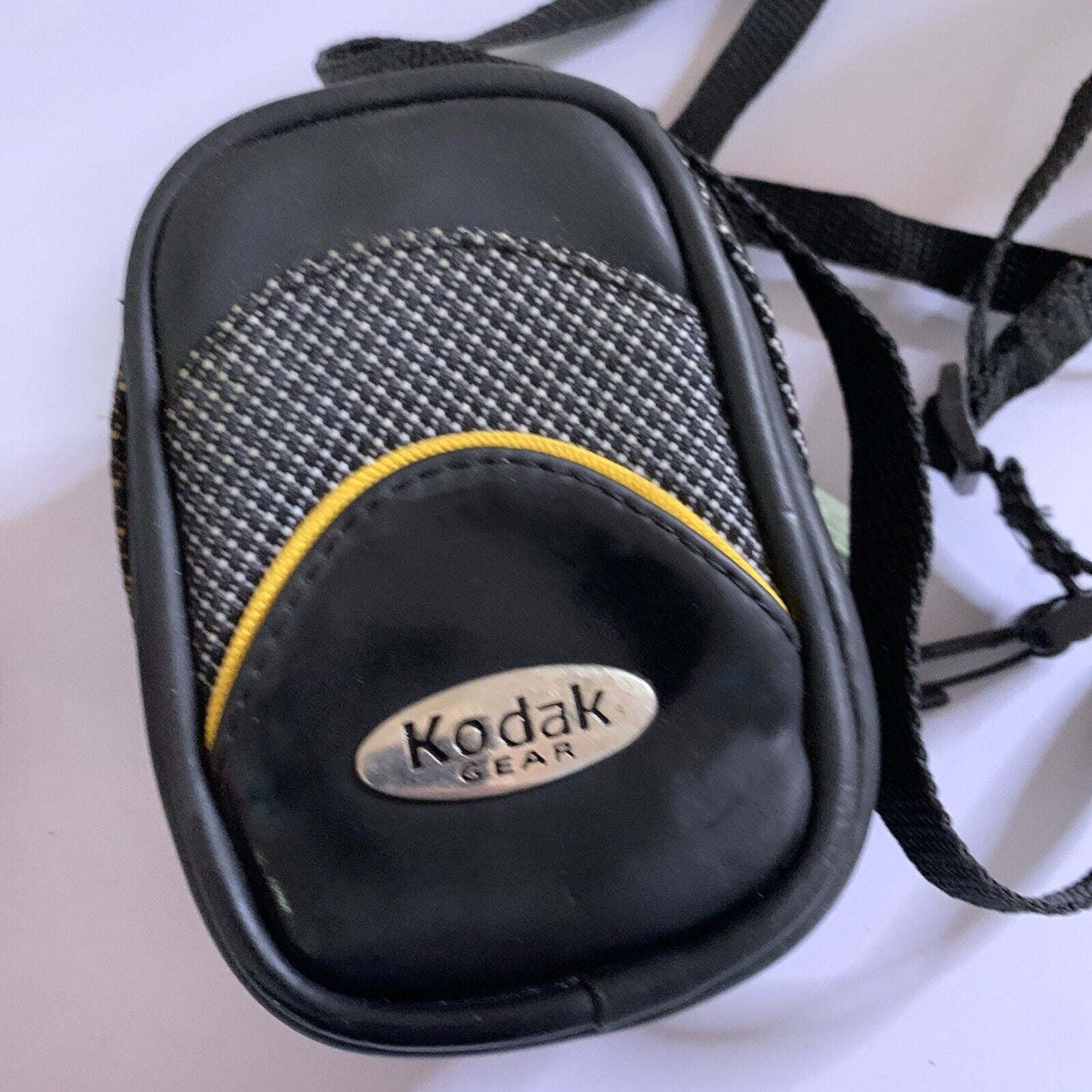 Kodak EasyShare CX7530 Digital Camera *doesn’t Turn on For parts Or repair