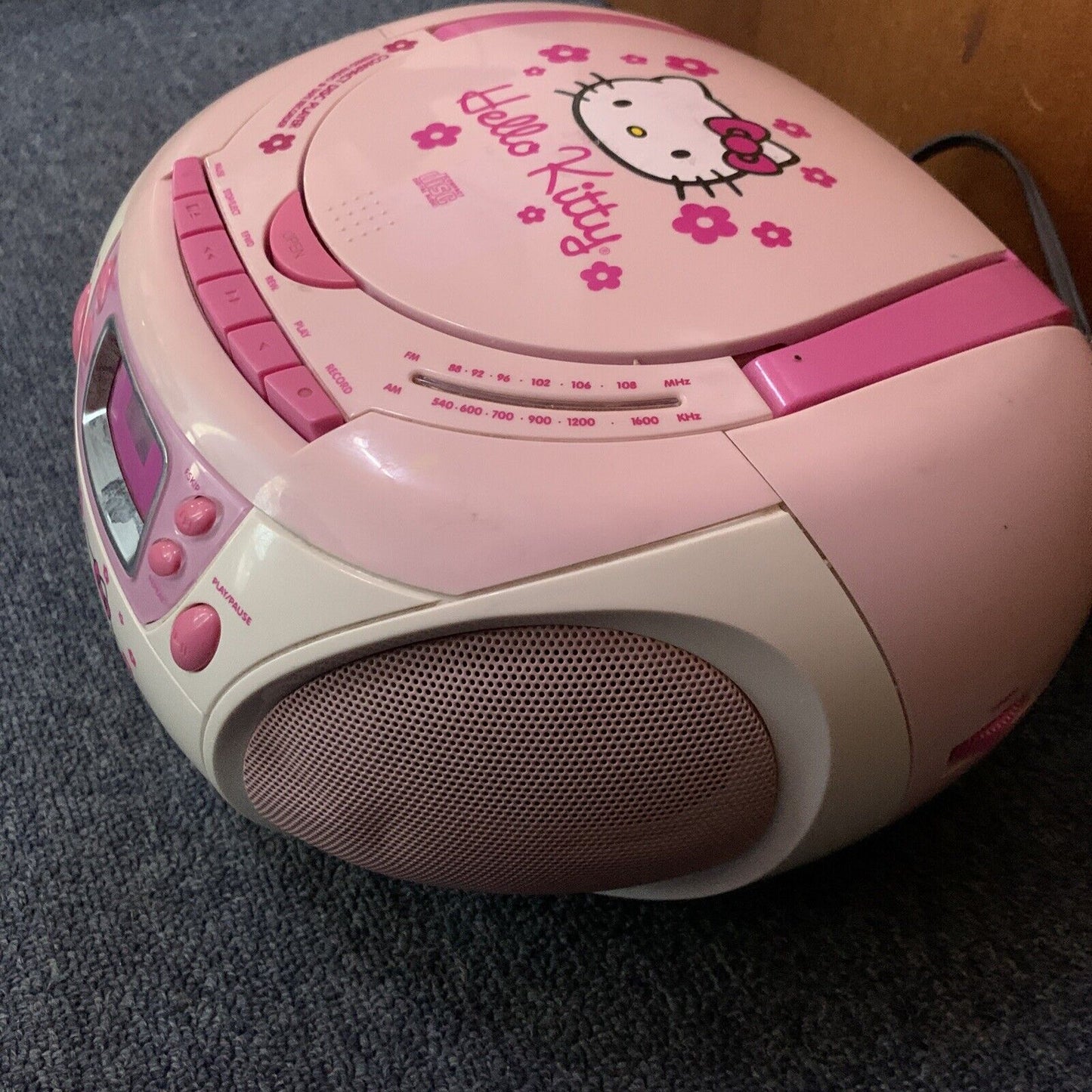 Hello Kitty Boombox CD Tape Radio Player Recorder KT2028A *Tape Not Working