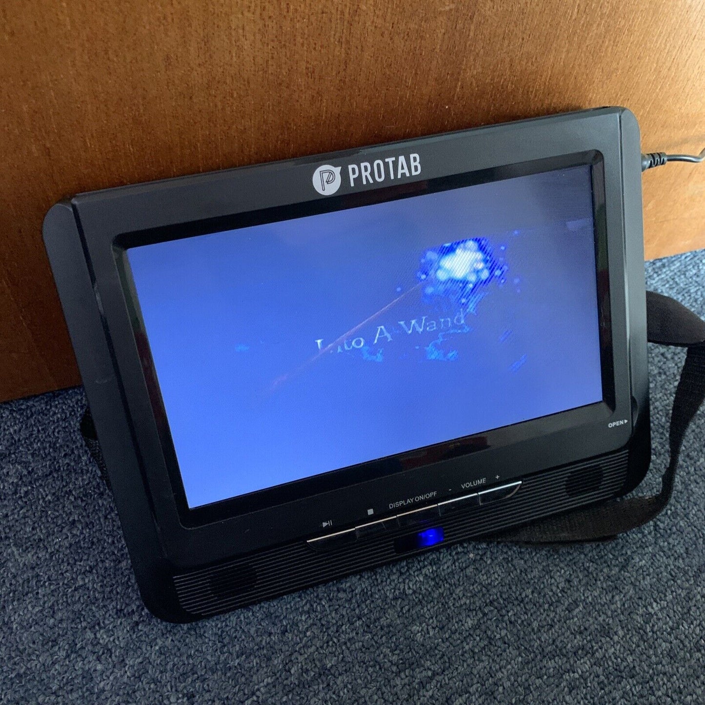 Protab Portable 9” DVD Player Rechargeable PTBPDDS9BLK Region 4