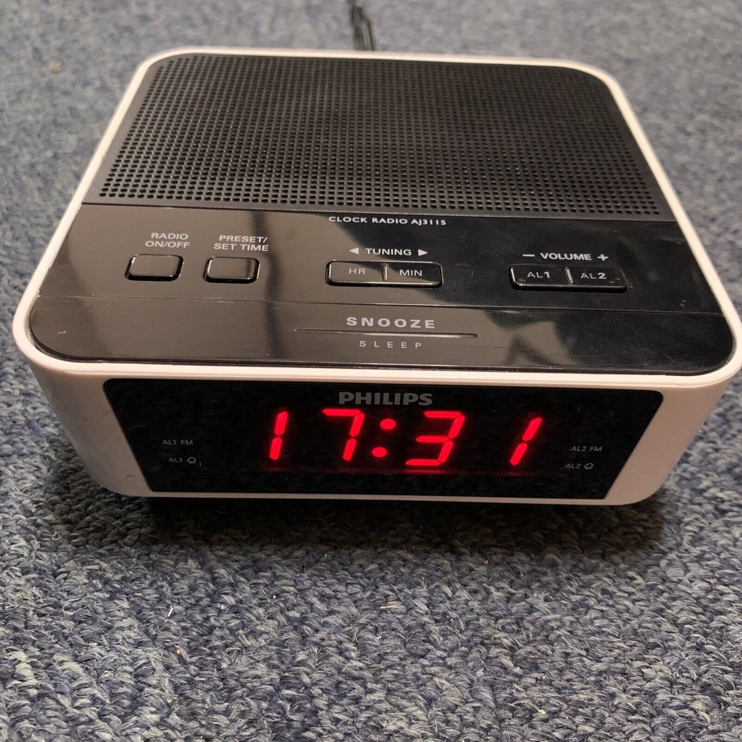 Philips Clock AM/FM Radio AJ3115 Retro Unit