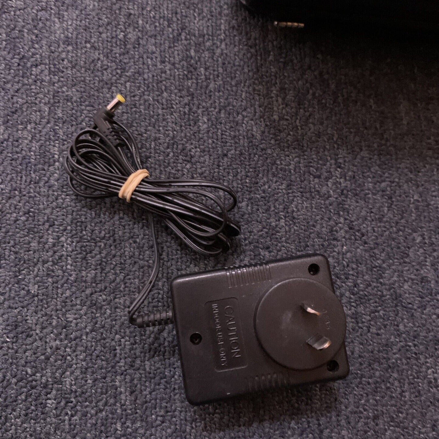 Vintage Casio Clock TV AM FM Radio LCD Colour Television Analog AV-100 Retro