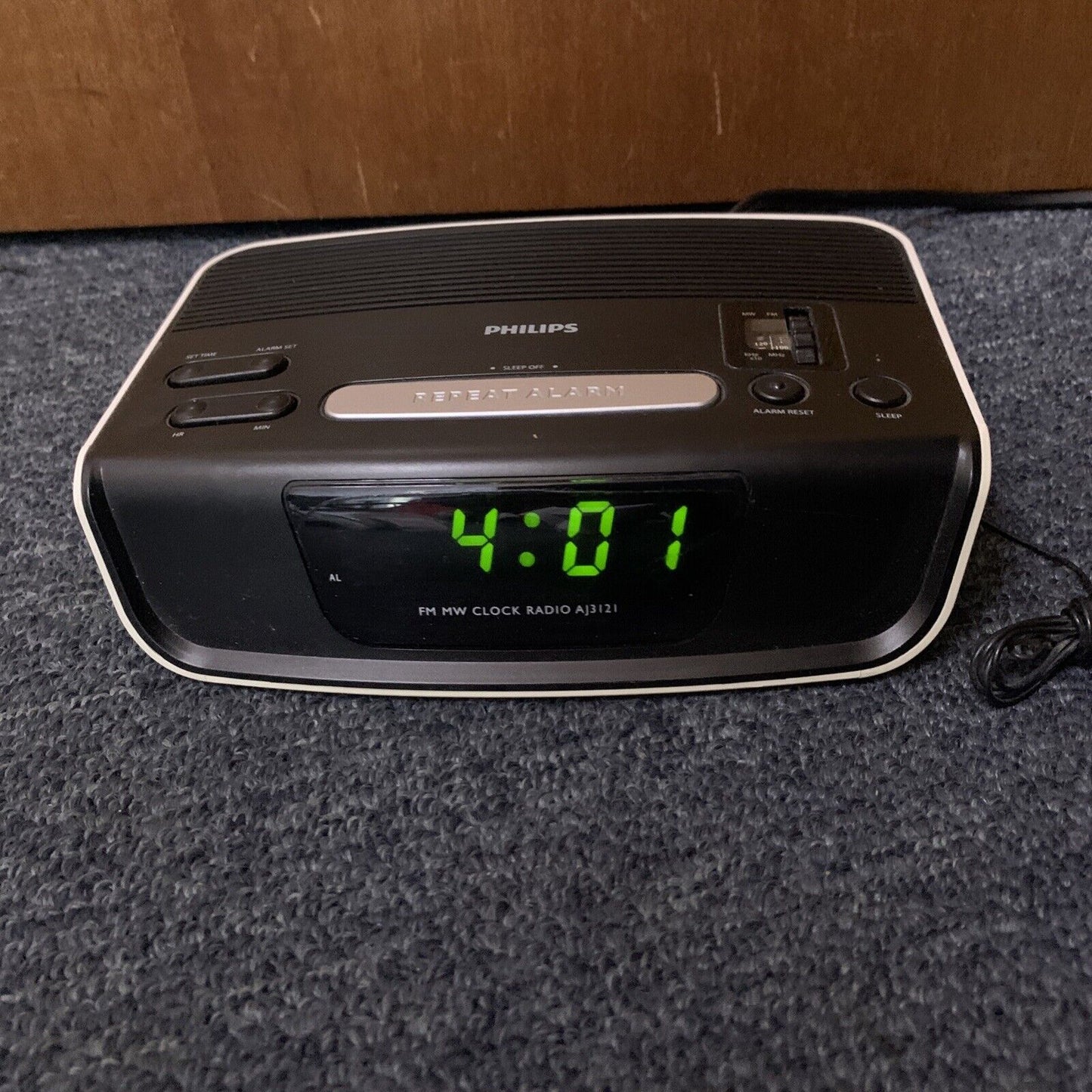 Philips AJ3121/79 Alarm Clock Radio