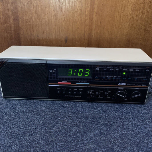 AWA Mitsubishi B325 Tabletop Alarm Clock AM/FM Radio Vintage Retro