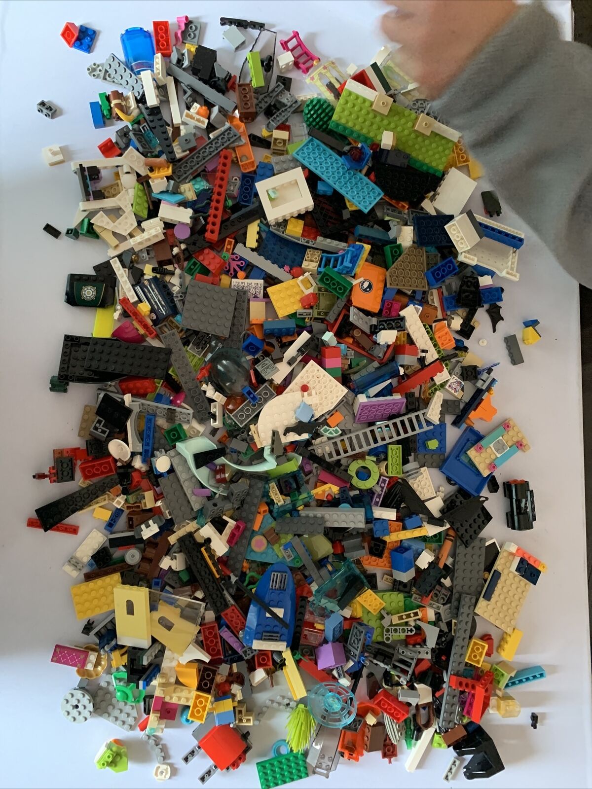 Lego Bulk Lot Technic Friends Marvel Genuine Variety Pieces 1.91kg
