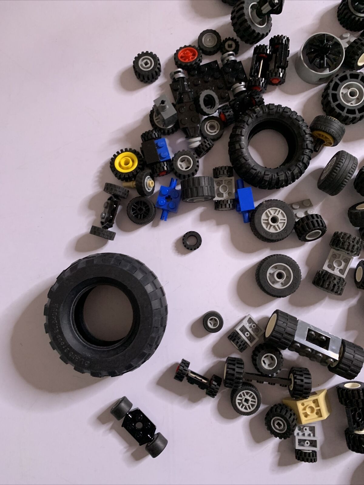 Lego Bulk Set Technic Wheels Genuine 930g