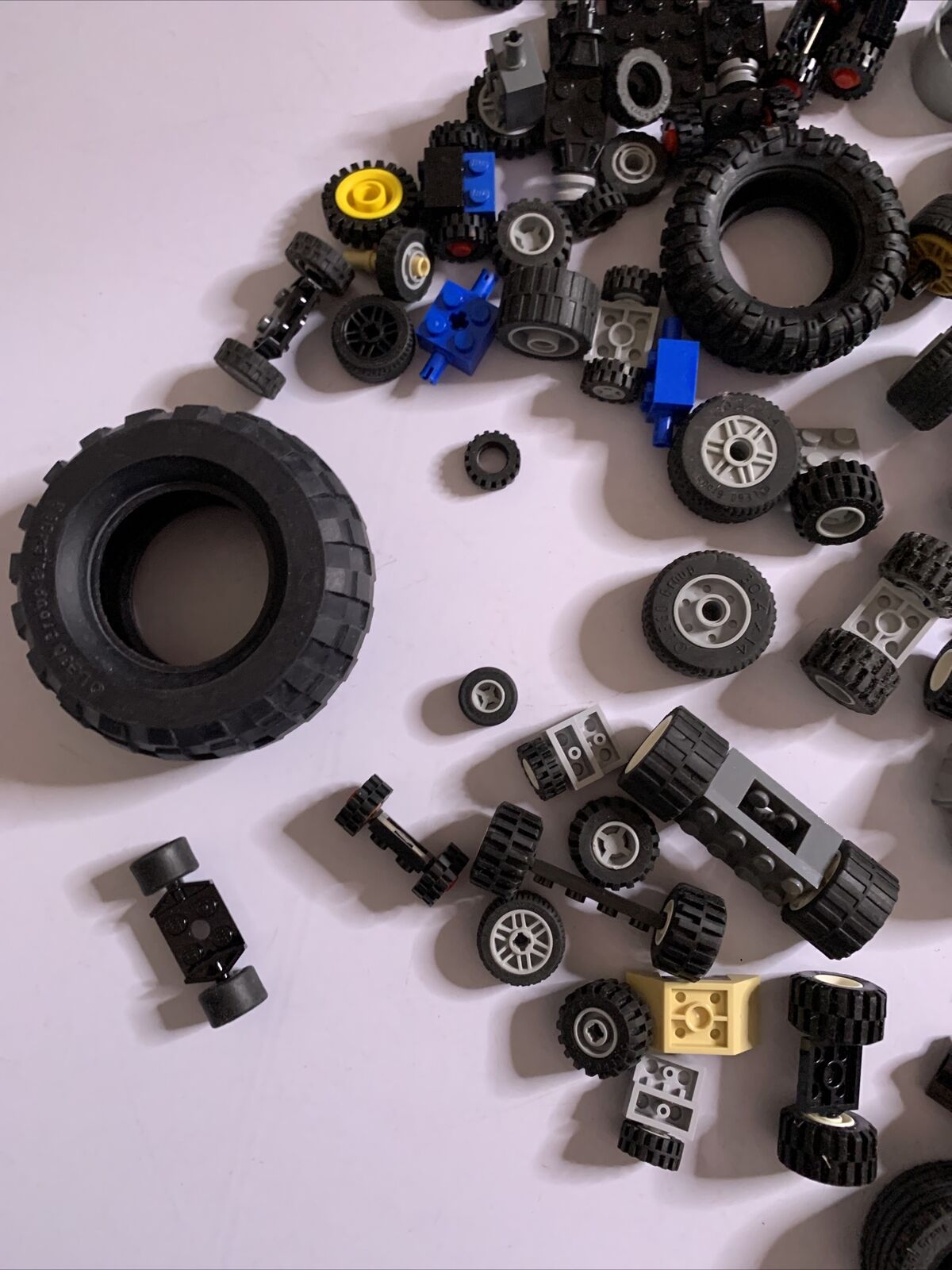 Lego Bulk Set Technic Wheels Genuine 930g