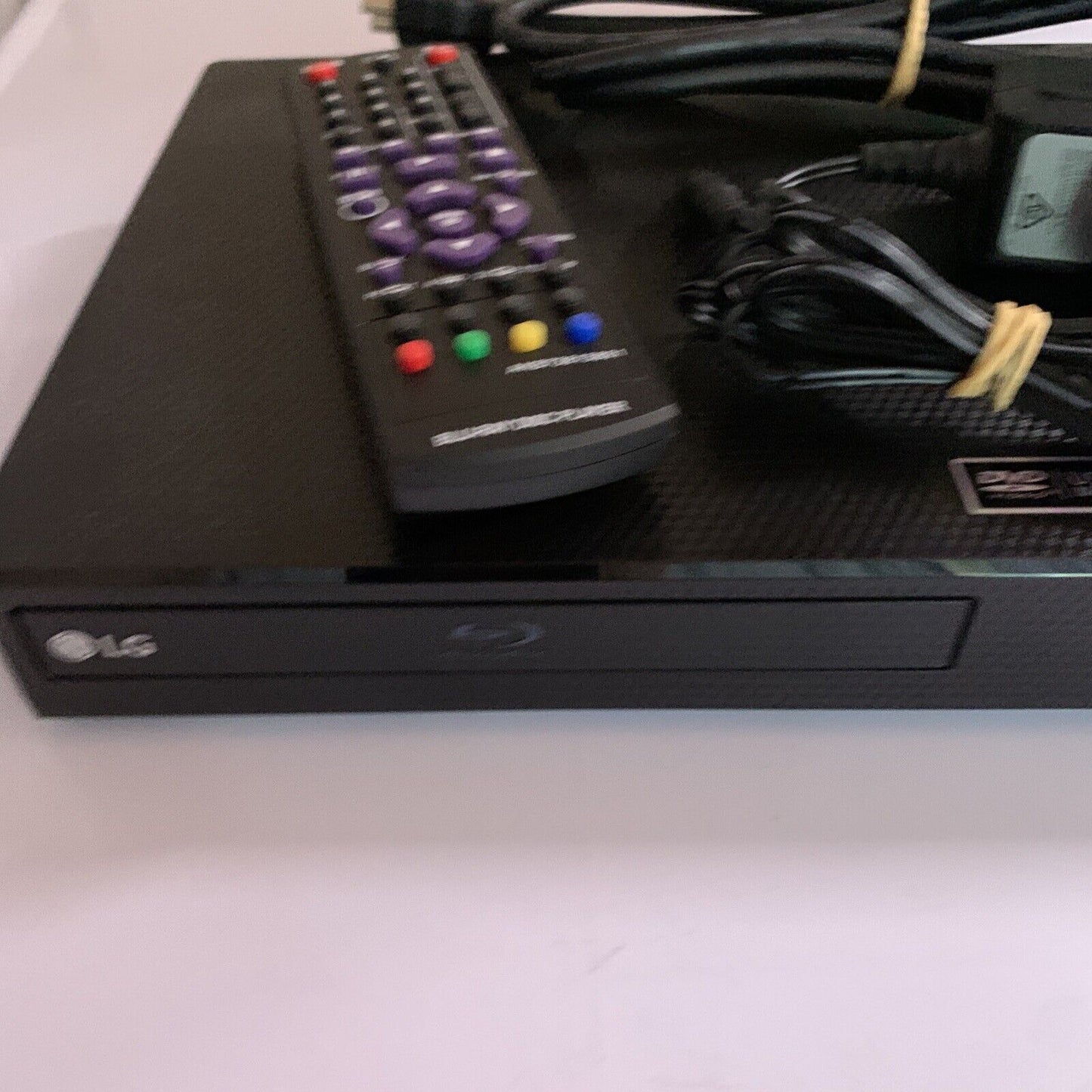 LG Bluray DVD Player BP250 with Remote Region B & 4 + DVD Upscaling